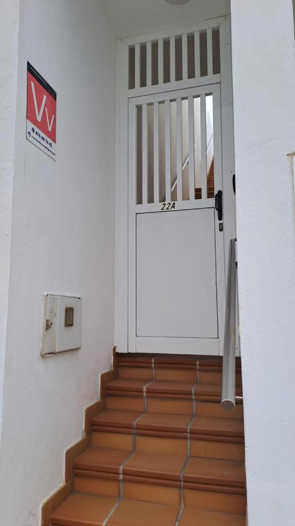 Three-Bedroom Apartment - Photo 25