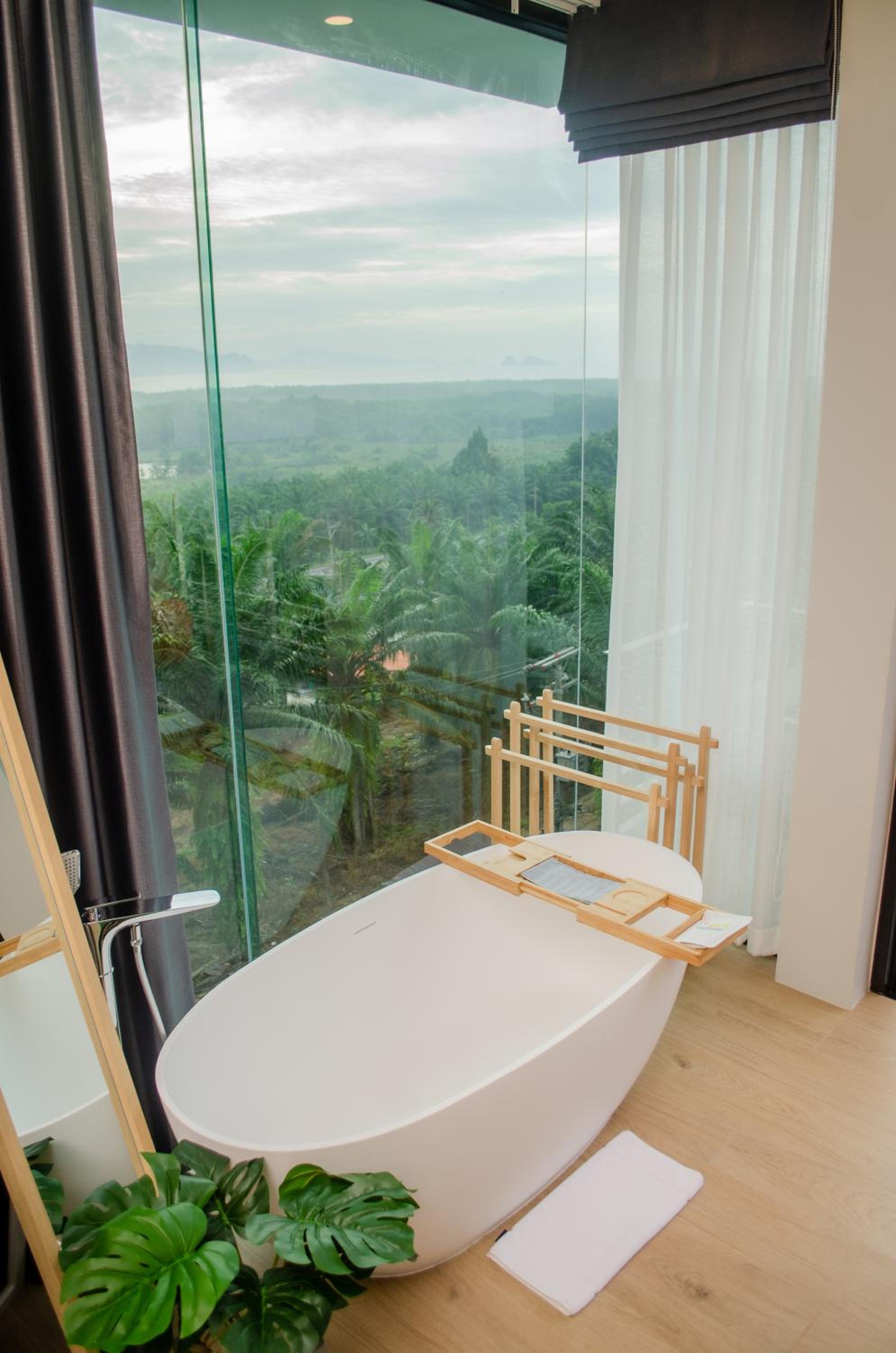 Double Room with Sea View - Photo 33