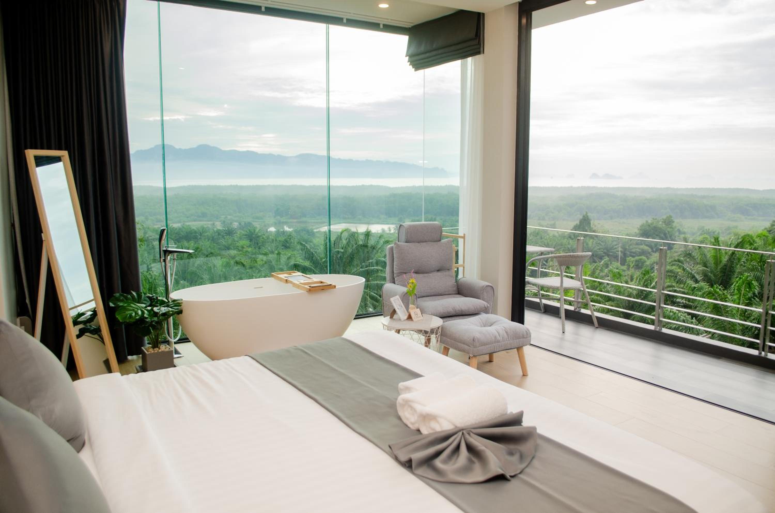 Double Room with Sea View - Photo 34