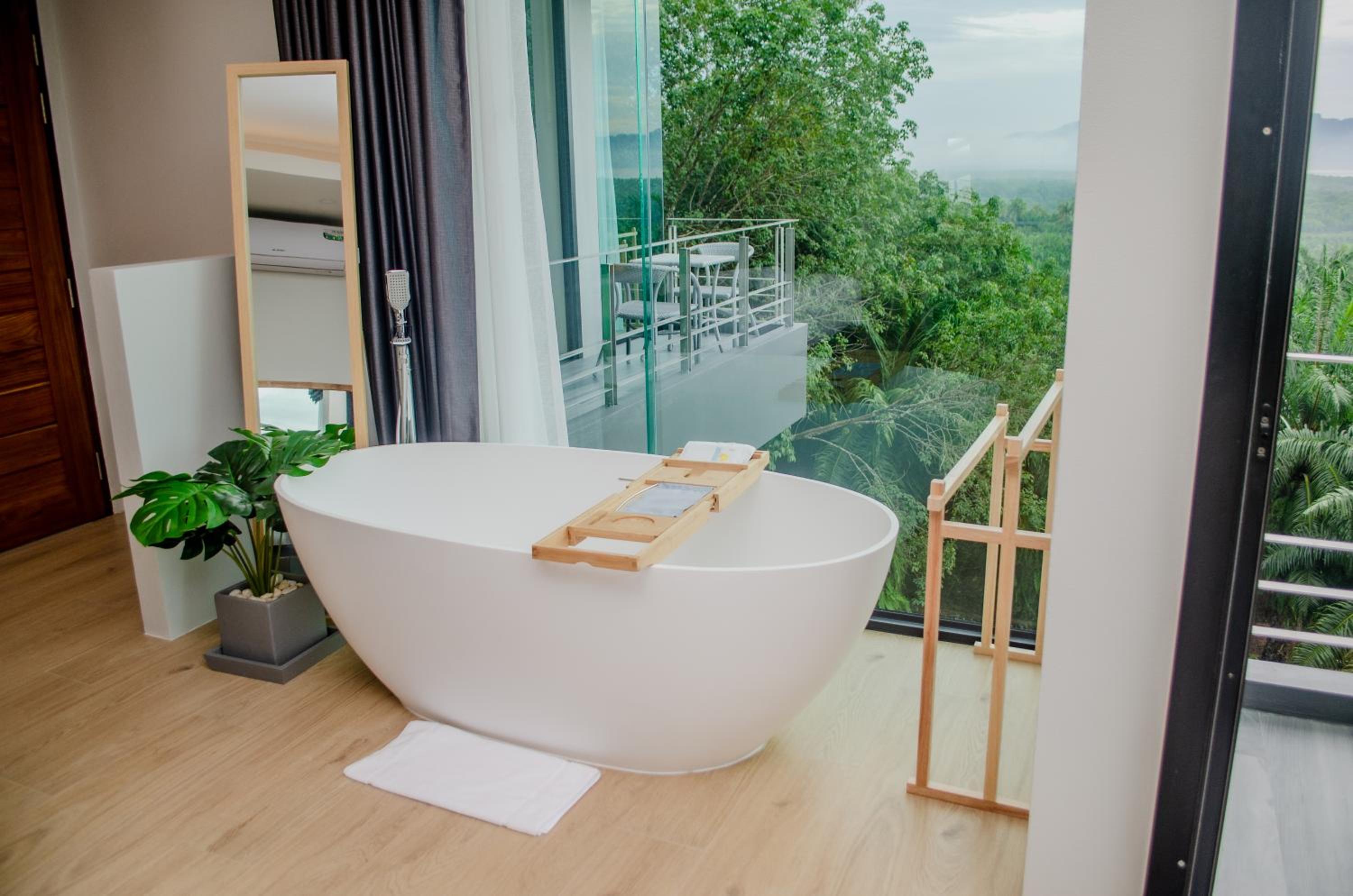 Double Room with Pool View - Photo 18