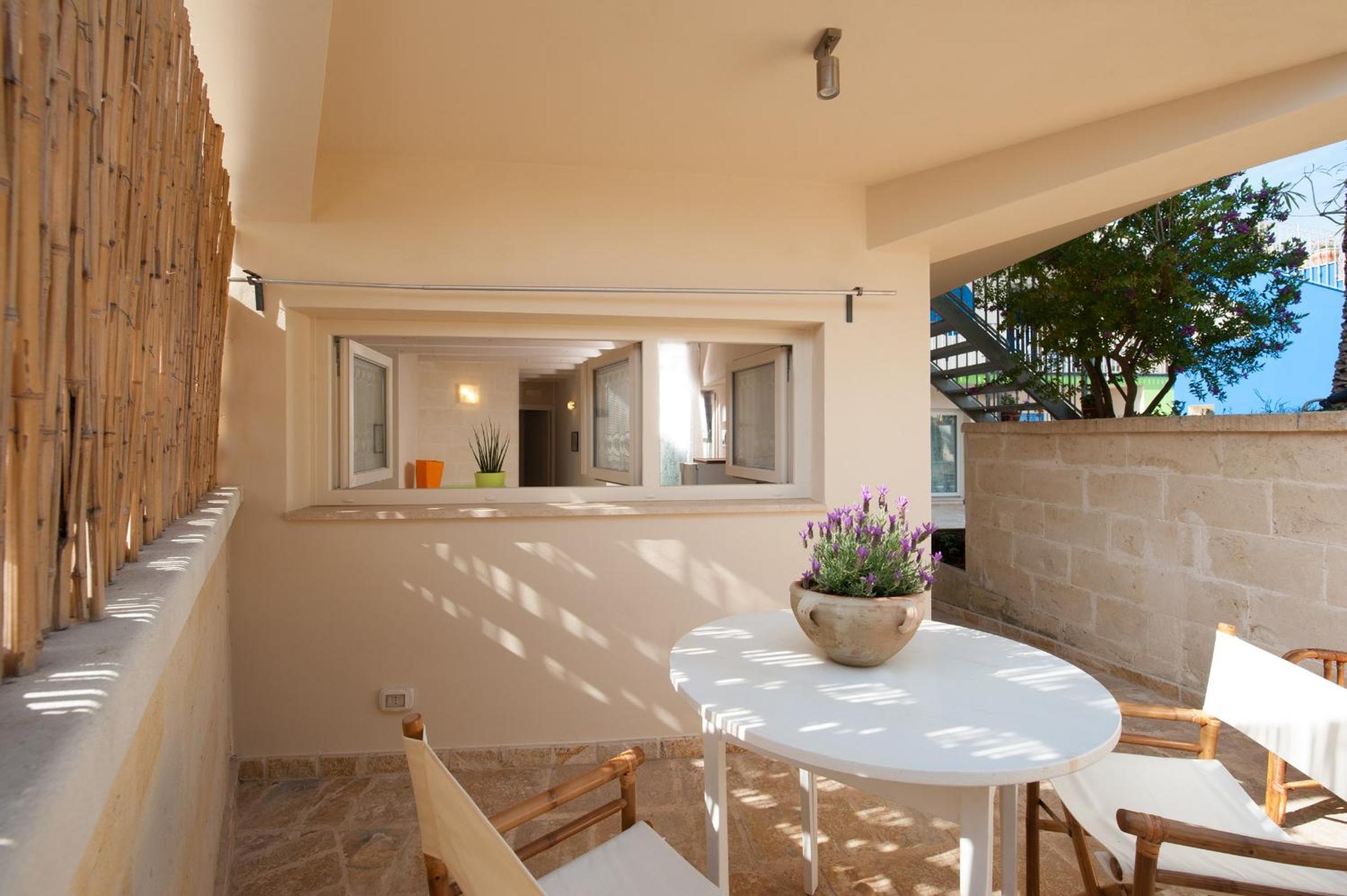 Apartment - Ground Floor - Photo 2