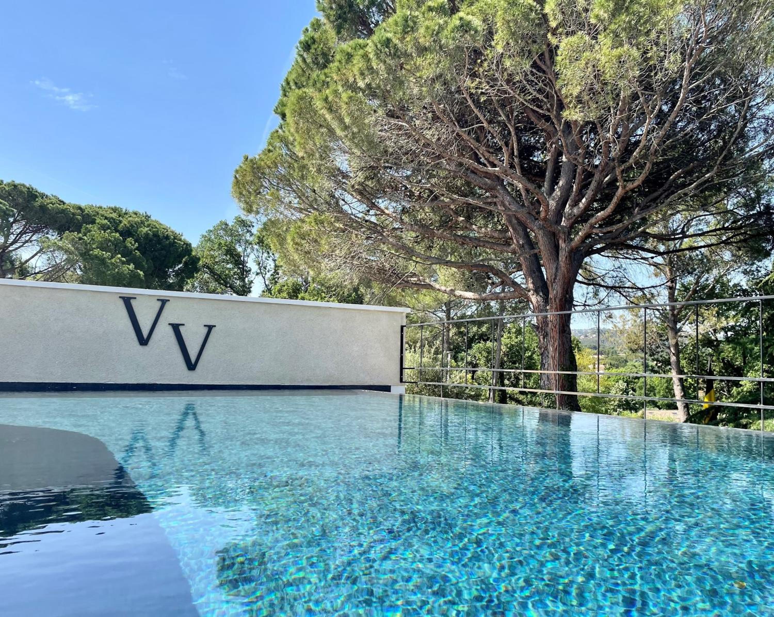 Suite avec Piscine Privée Suite avec Piscine Privée