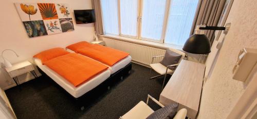 Standard Twin Room photo 1
