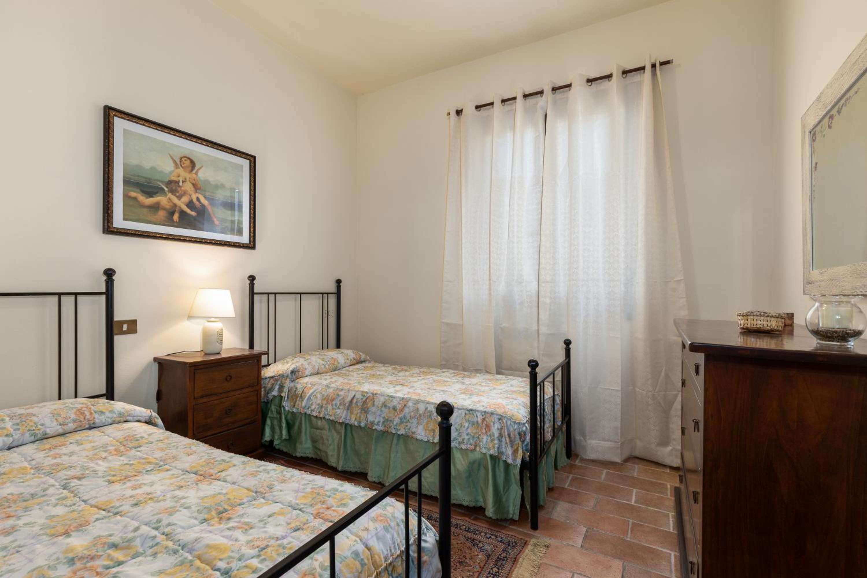 Two-Bedroom House photo 3