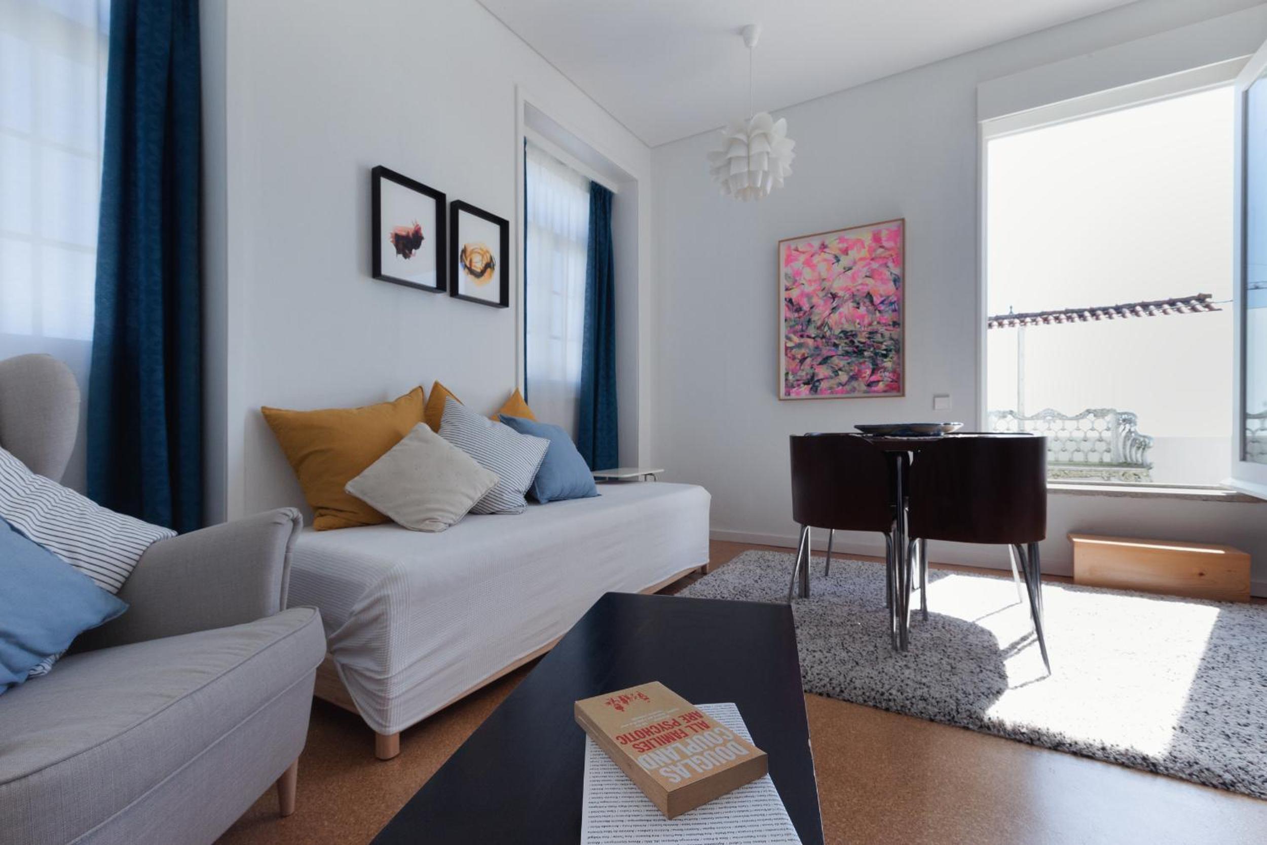 Three-Bedroom Apartment photo 3