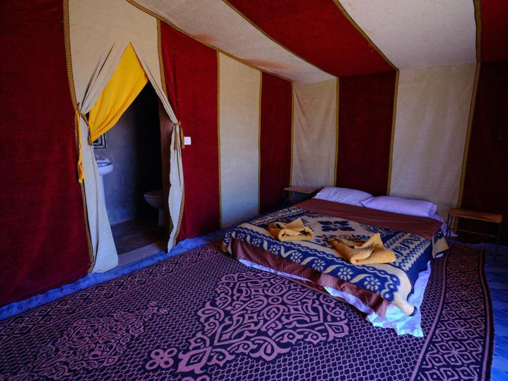 Tent - Photo 1