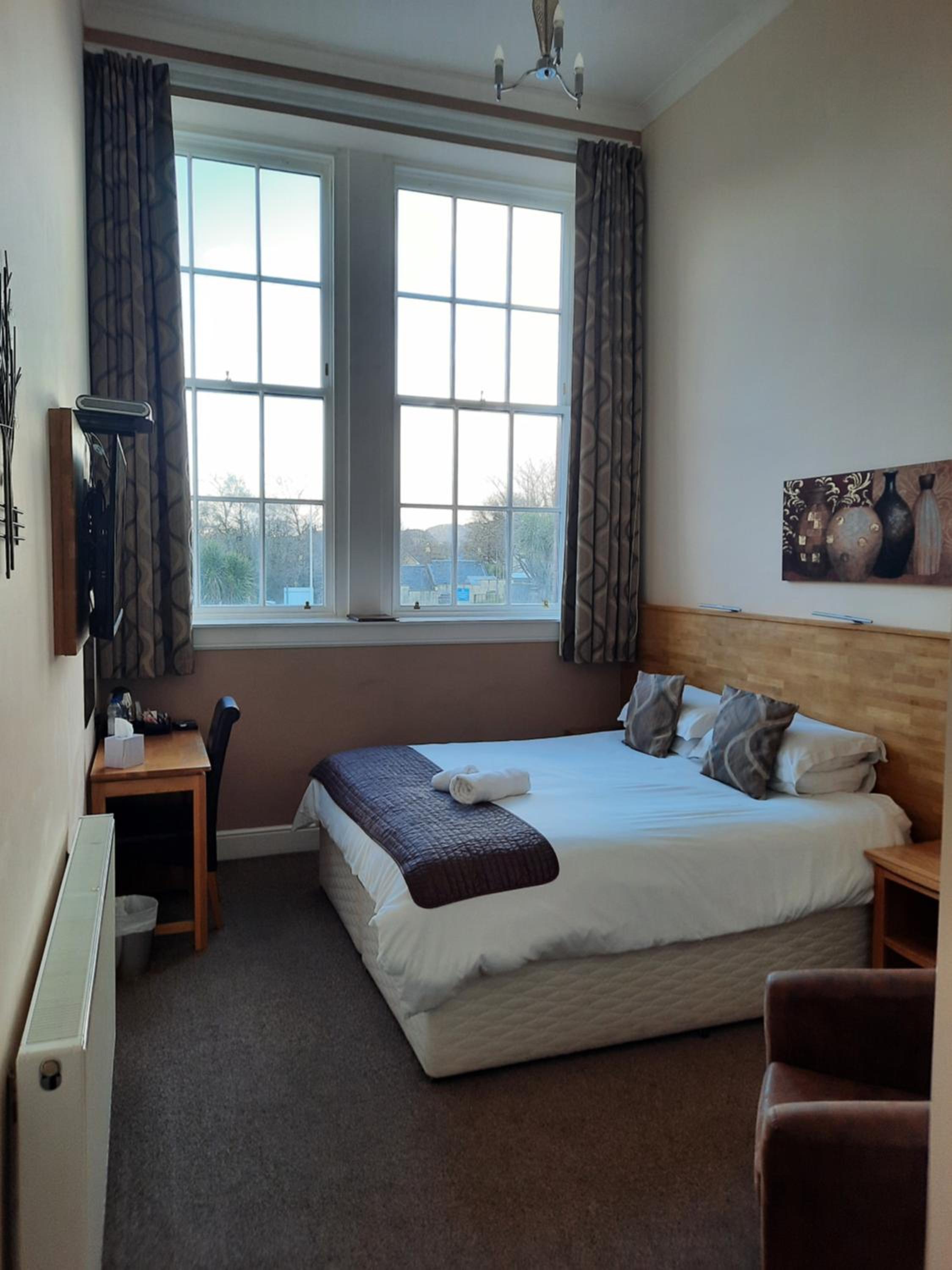 Double or Twin Room photo 3