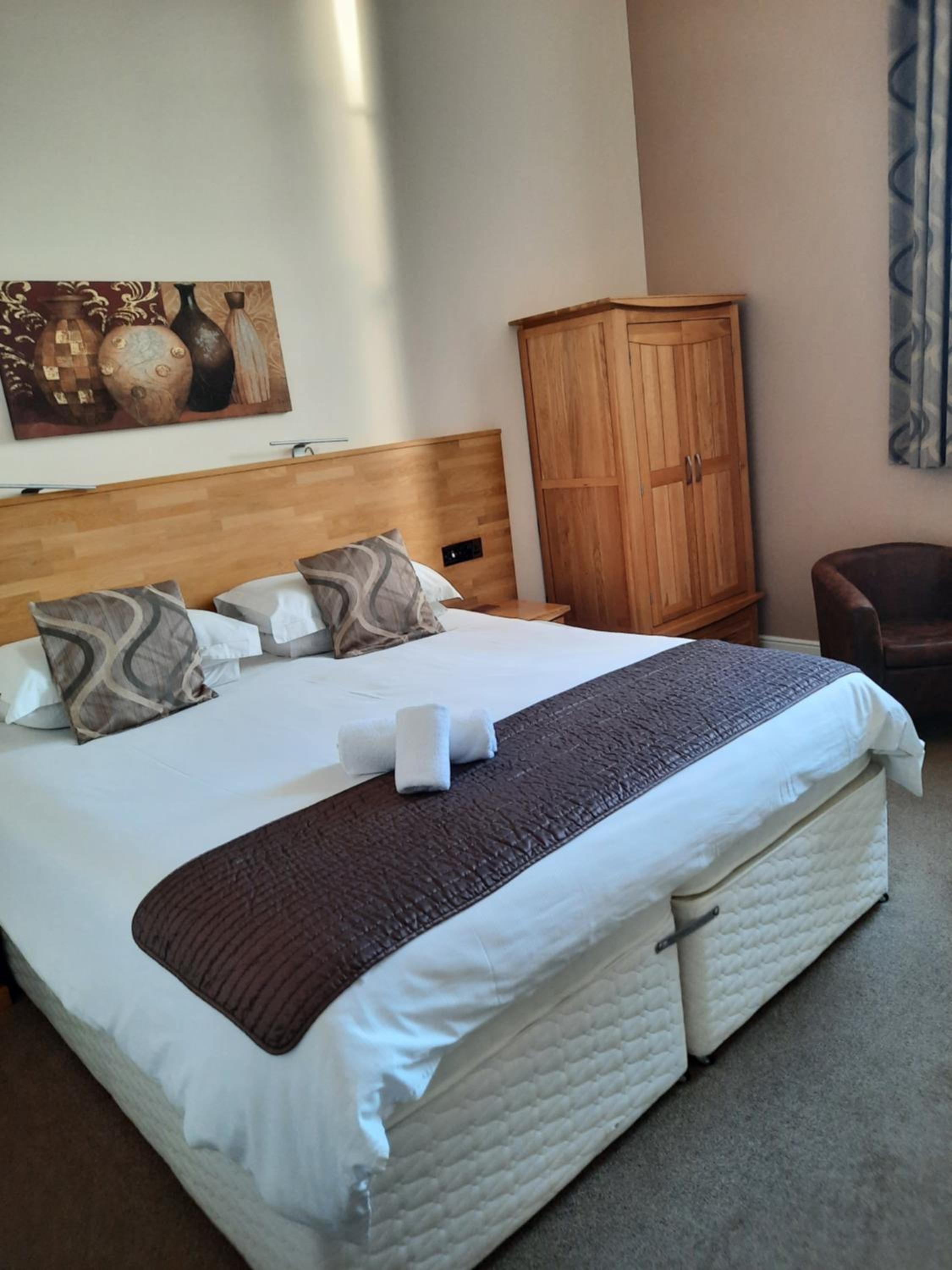 Double or Twin Room - Disability Access photo 3