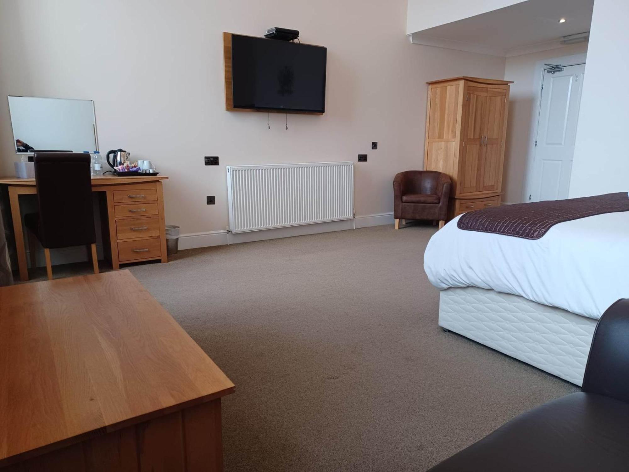 Superior Double or Twin Room with Garden View photo 3