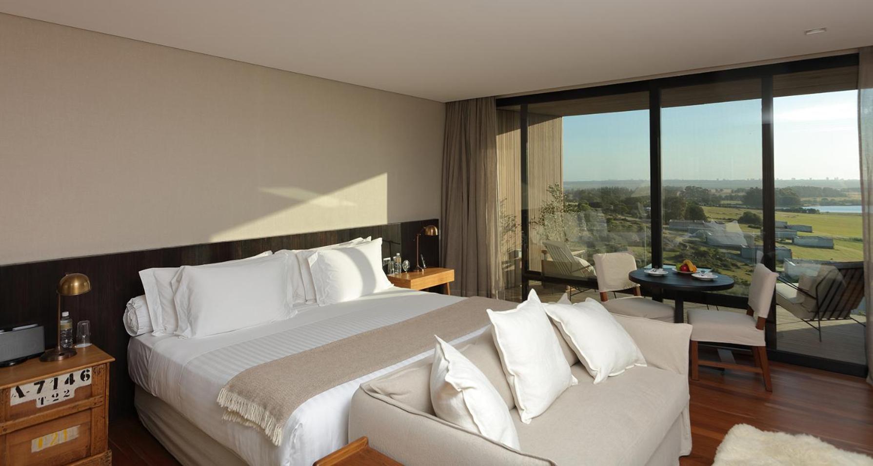 Deluxe King Room photo 3