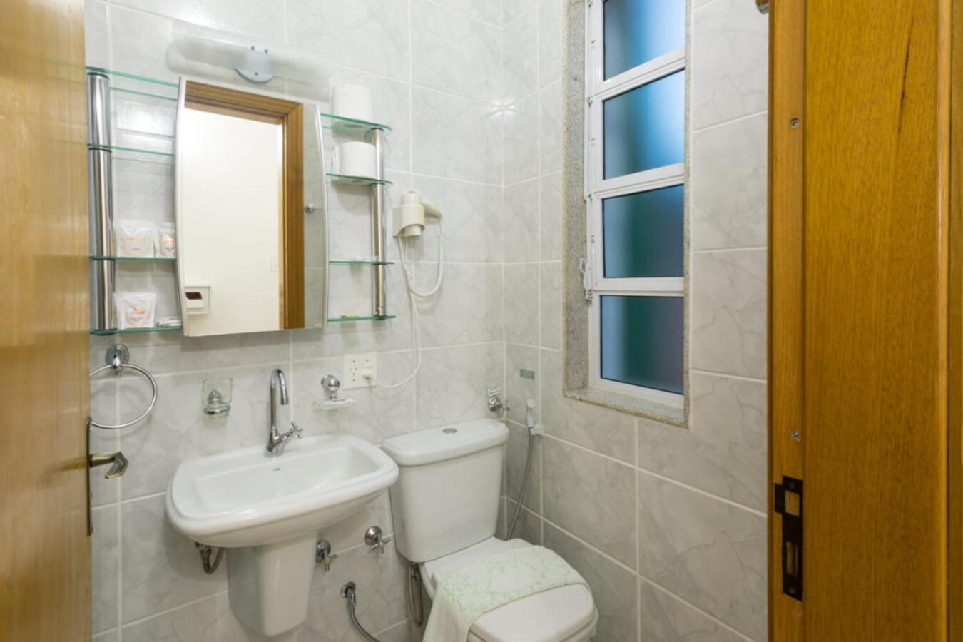 Standard Suite - Photo 5