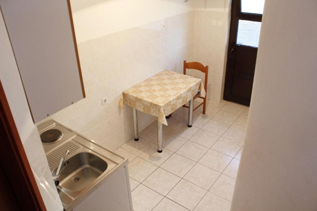 Apartment photo 3