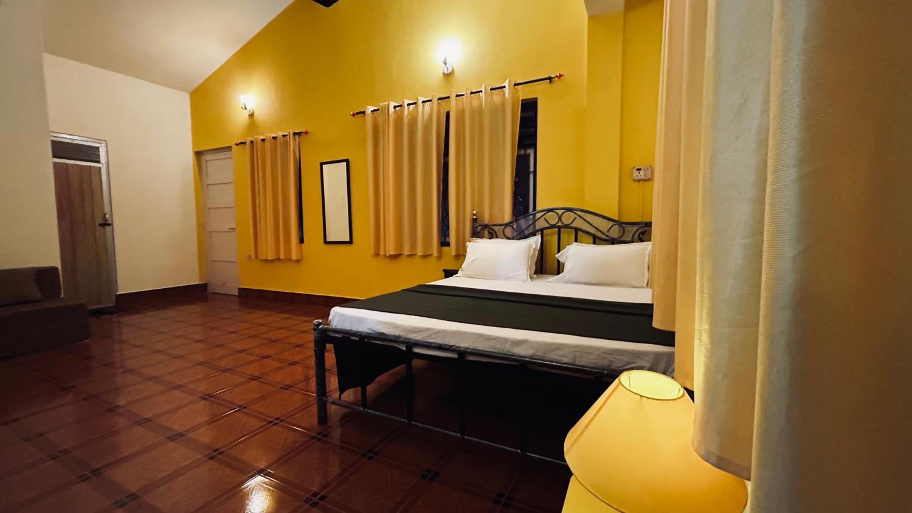 Three-Bedroom Villa photo 1