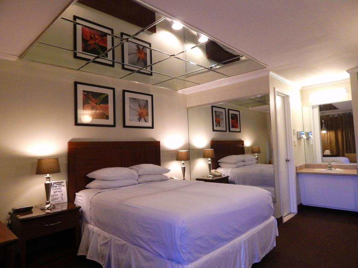 Deluxe Queen Room - Photo 5