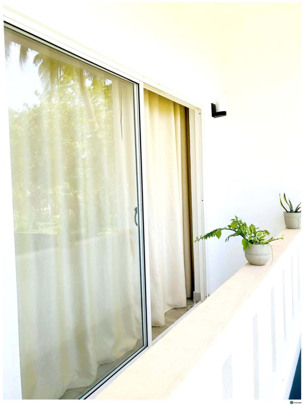 Deluxe Double Room with Balcony and Sea View photo 3