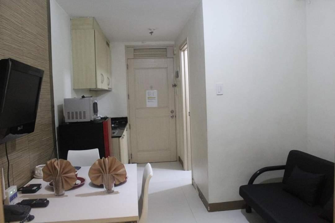 One-Bedroom Apartment - Photo 6