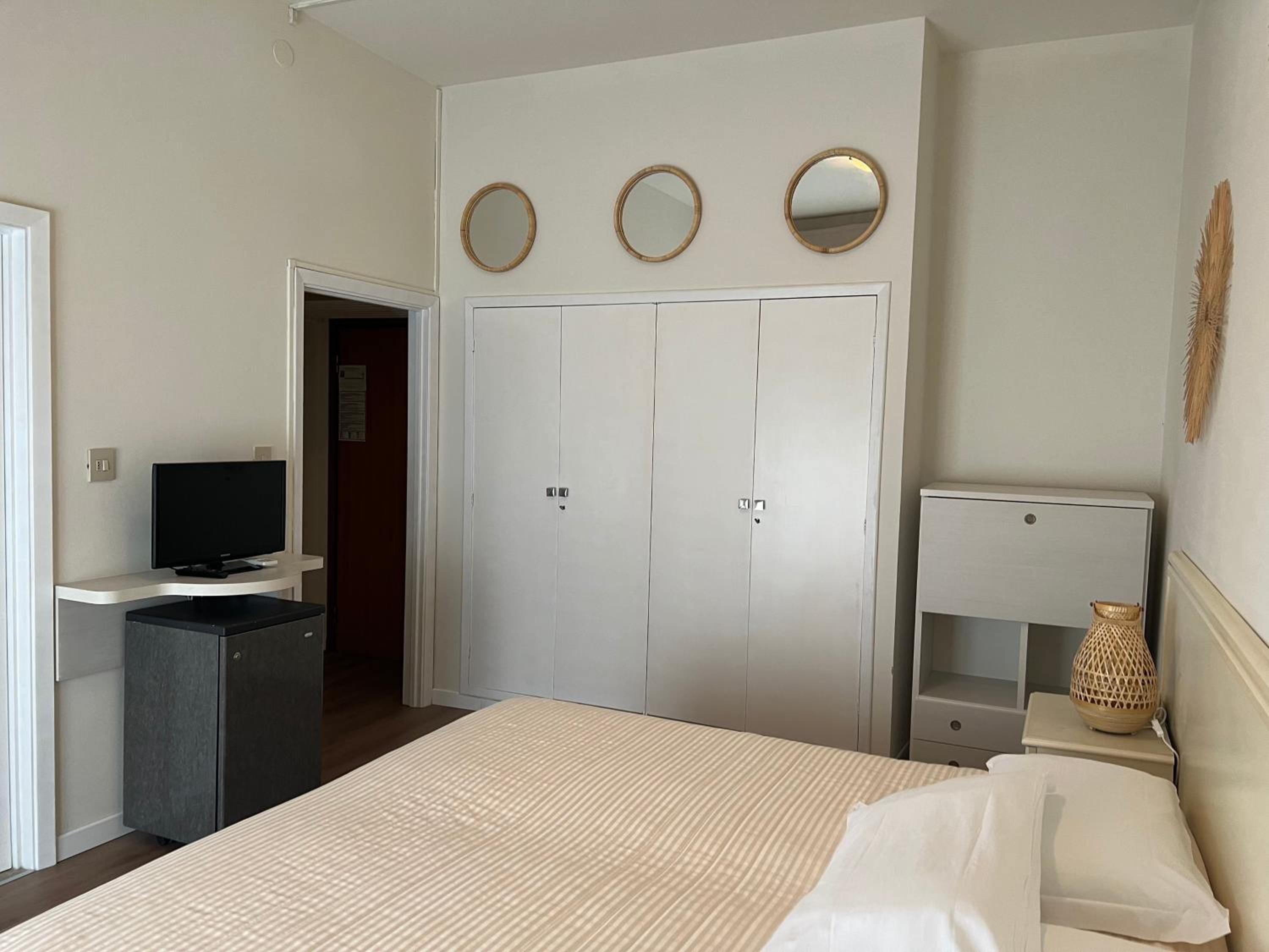 Economy Double or Twin Room - Photo 2