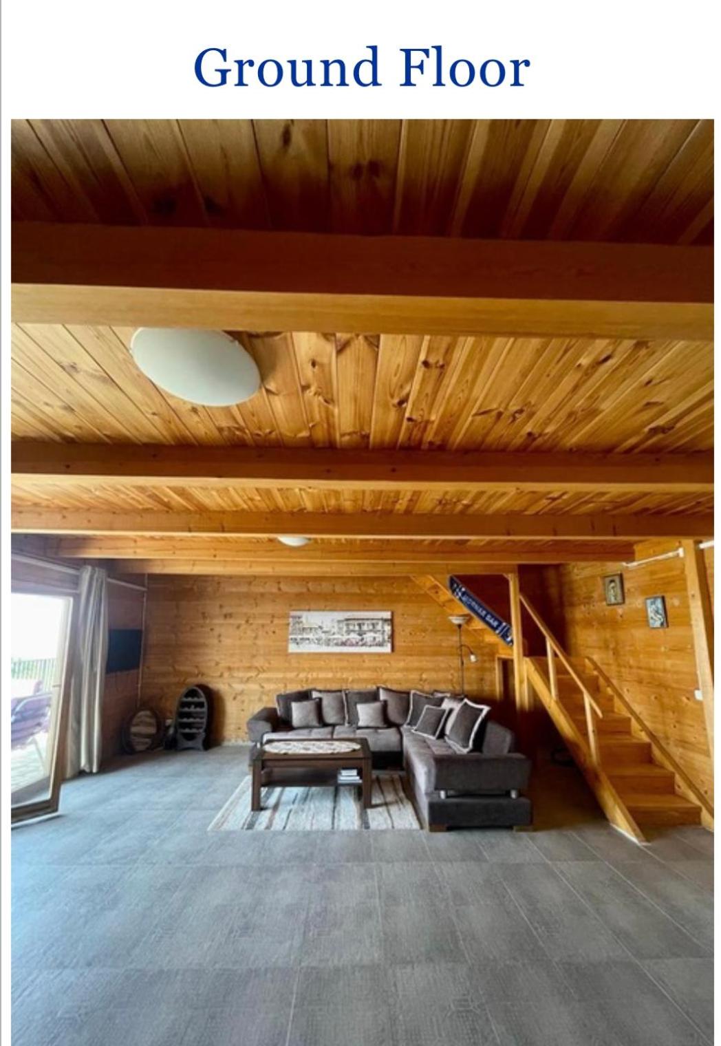 Three-Bedroom House photo 1