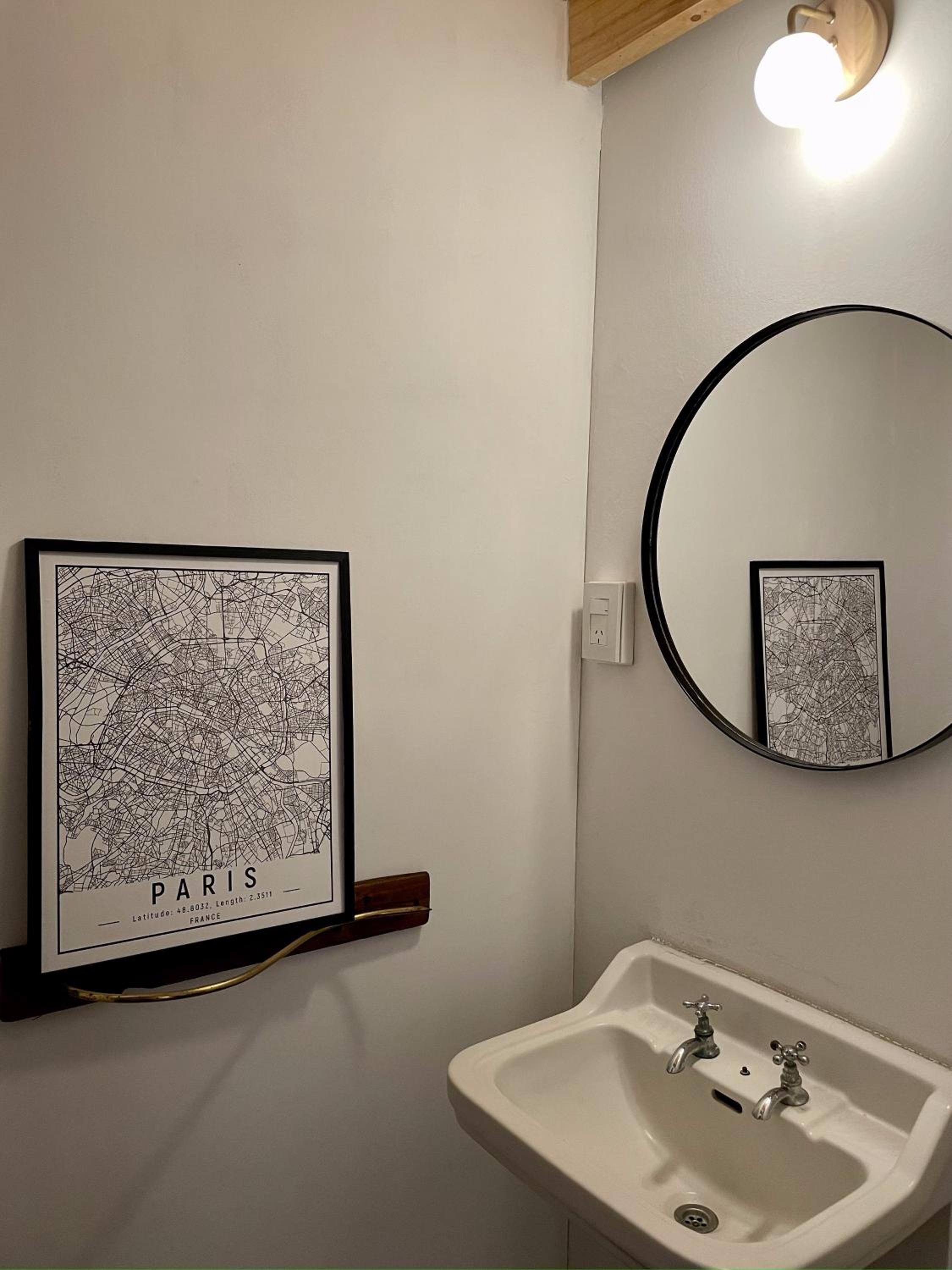 Quadruple Room with Private Bathroom photo 3