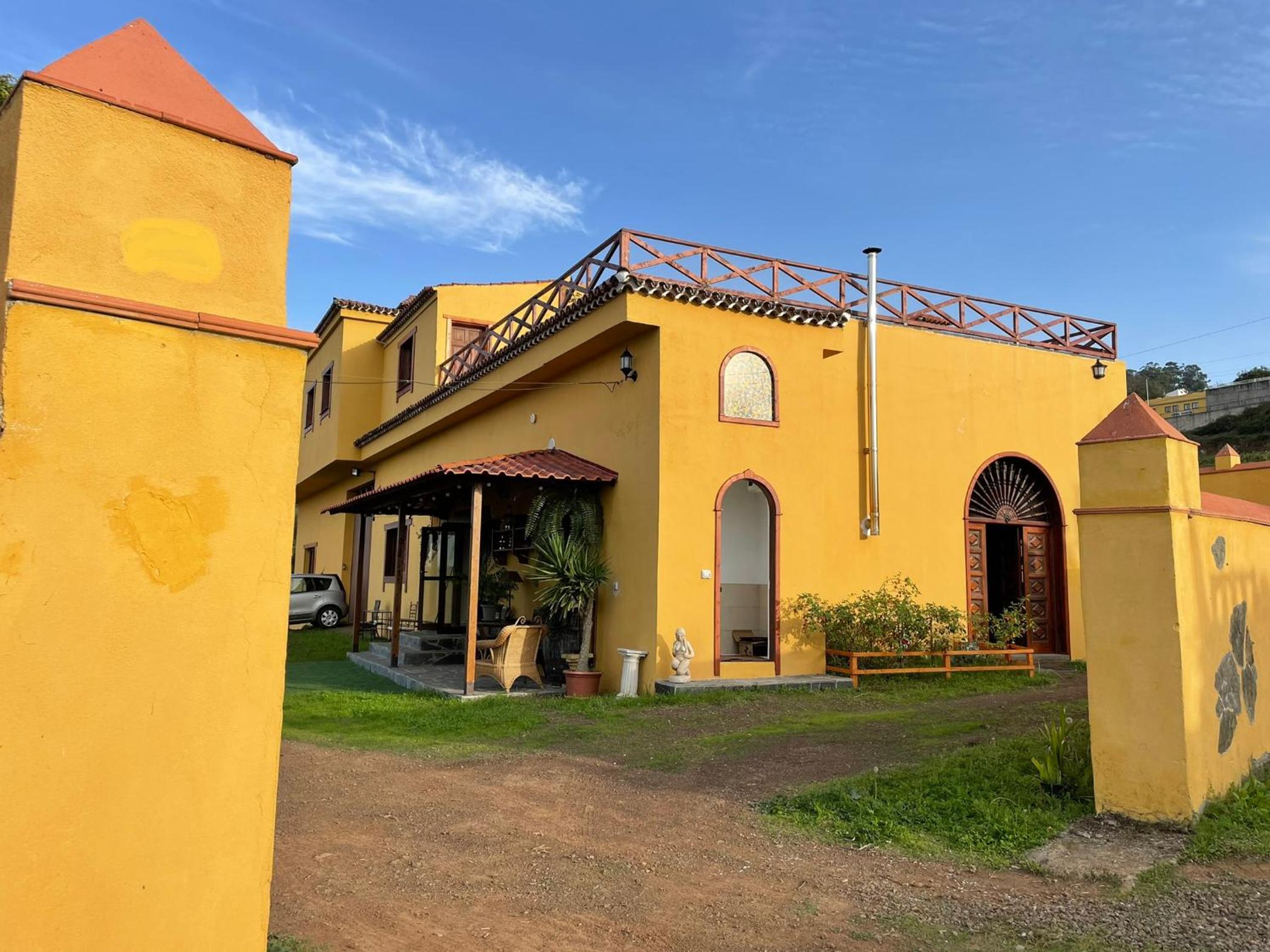Villa photo 3