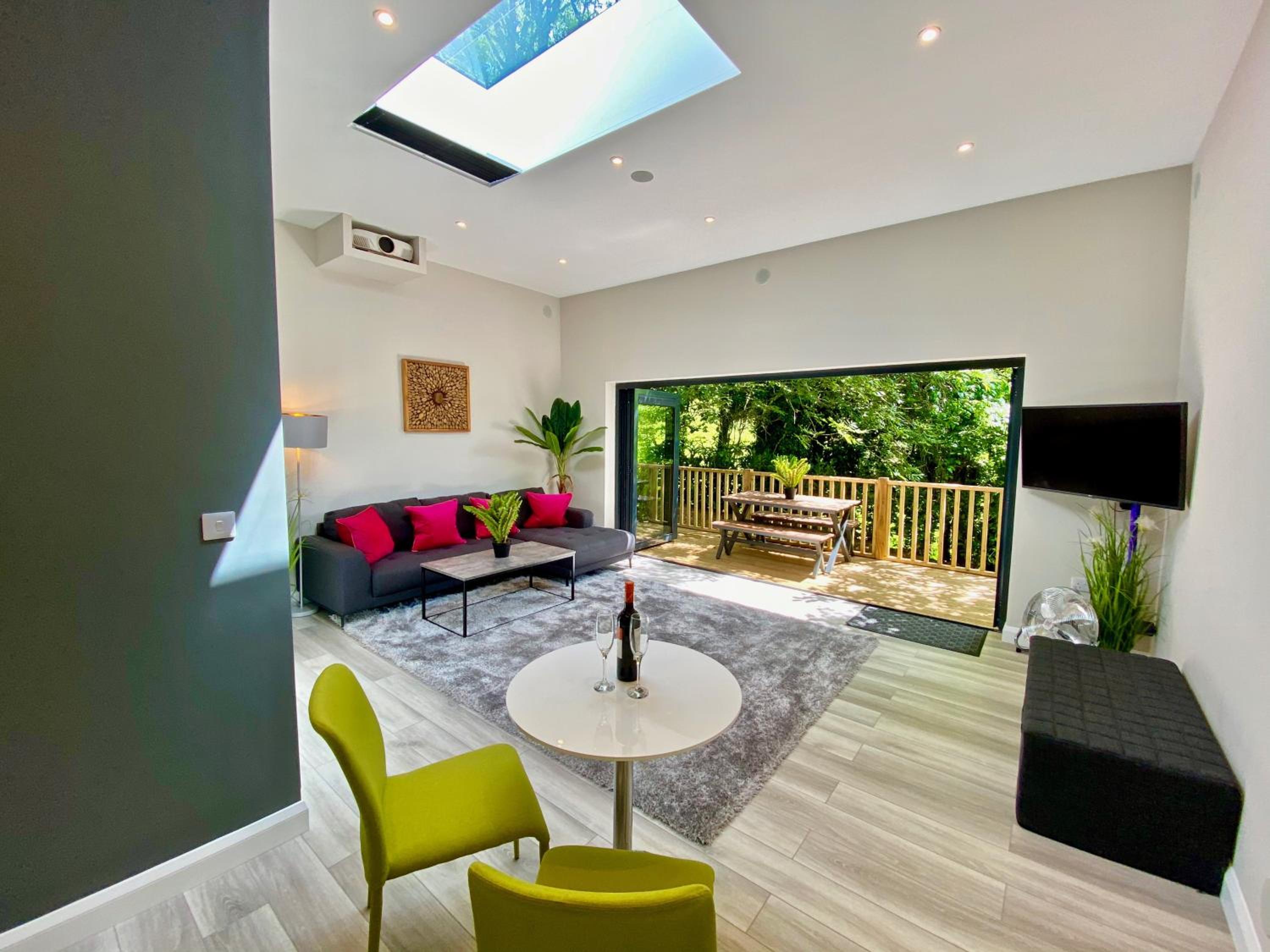 One-Bedroom House photo 1