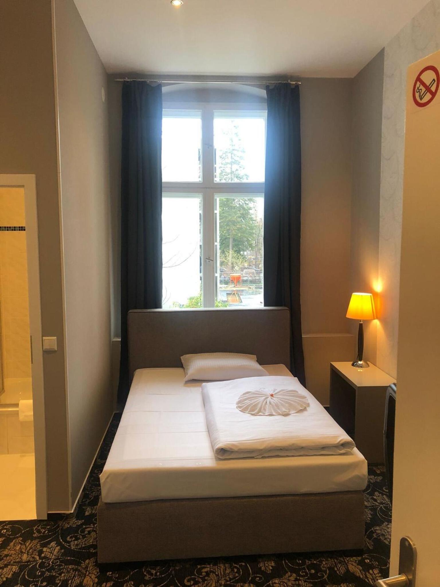 Single Room photo 1