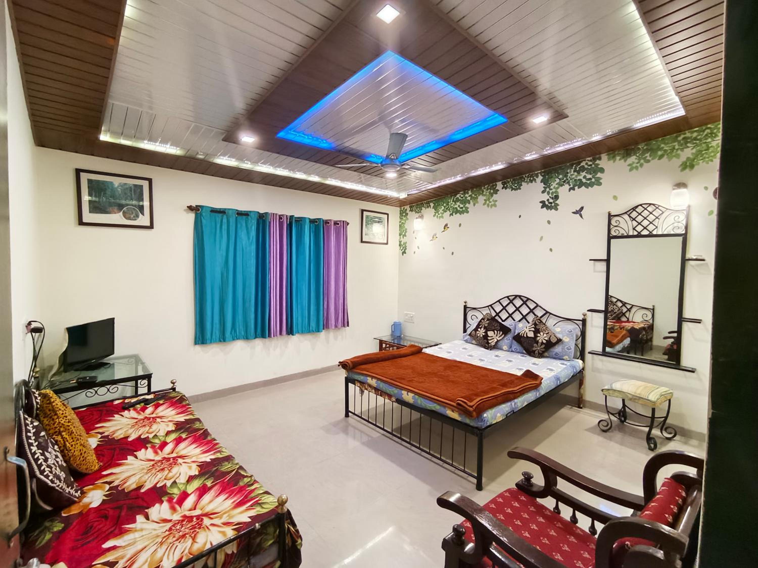 Deluxe Family Room