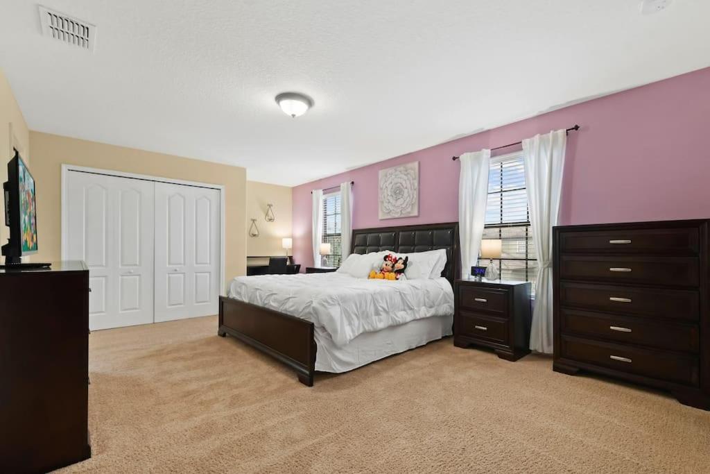 Six-Bedroom House