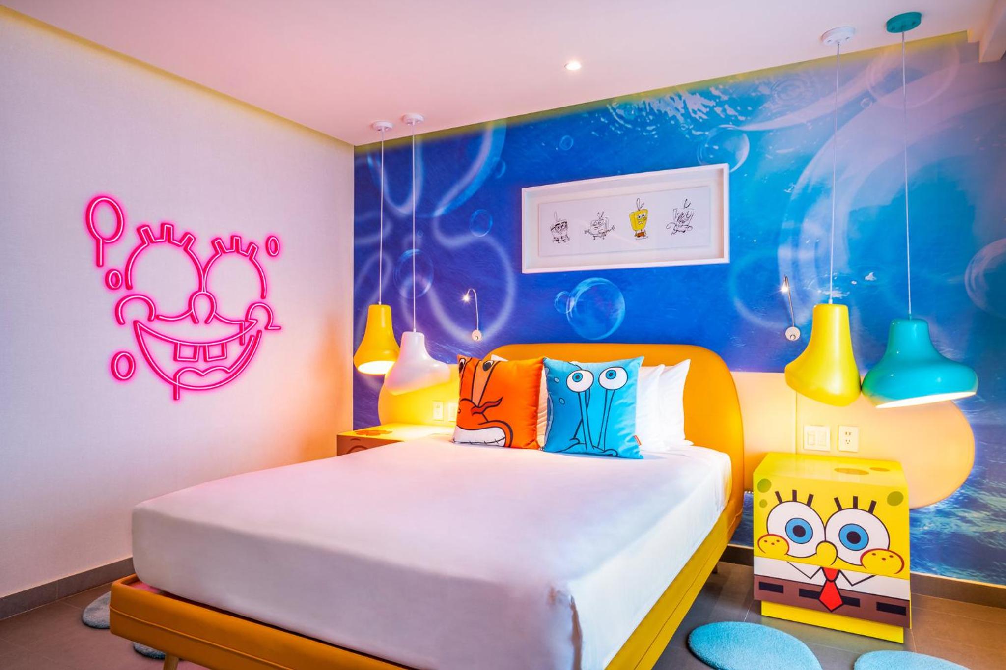 Pineapple Suite