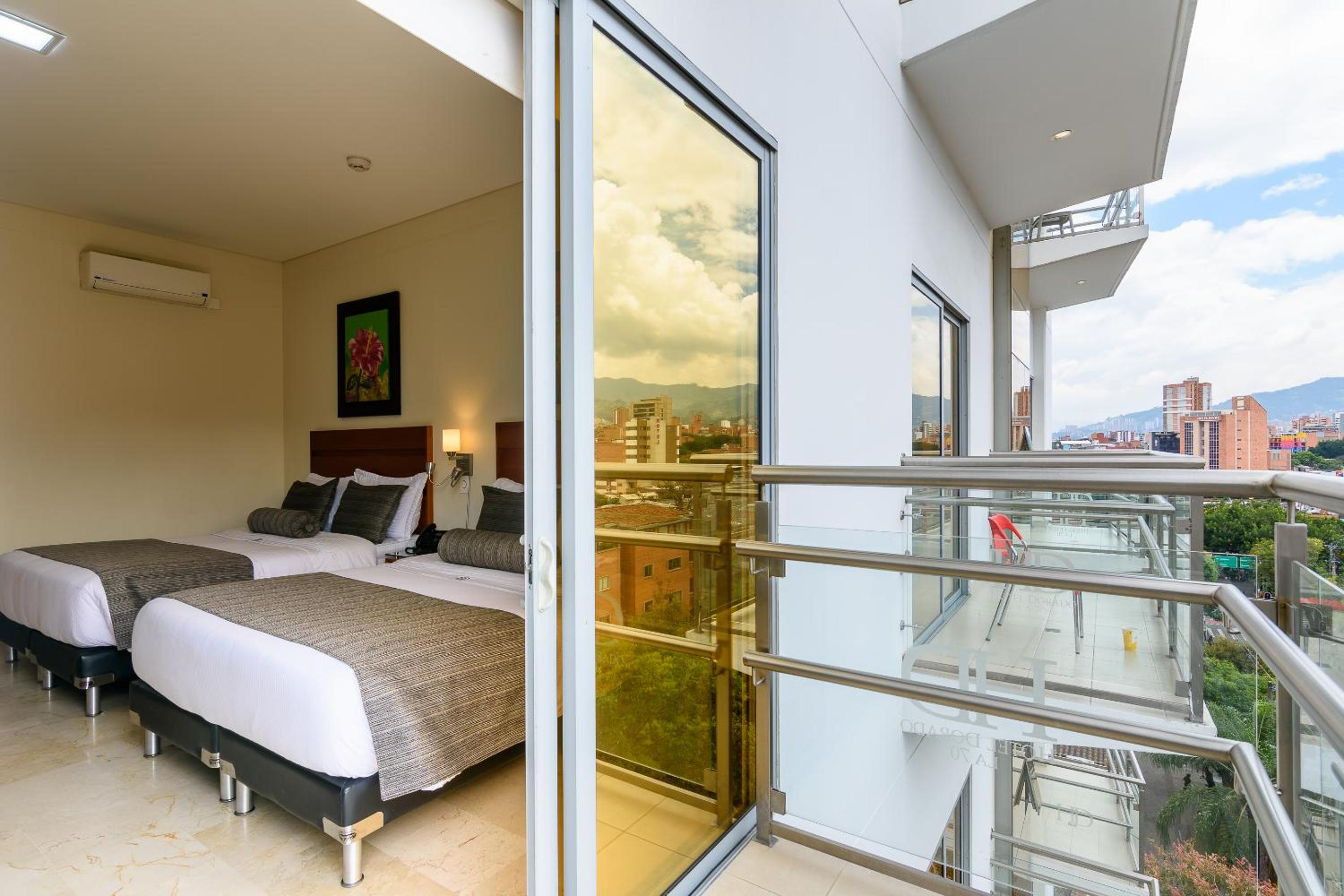 Twin Room with Balcony