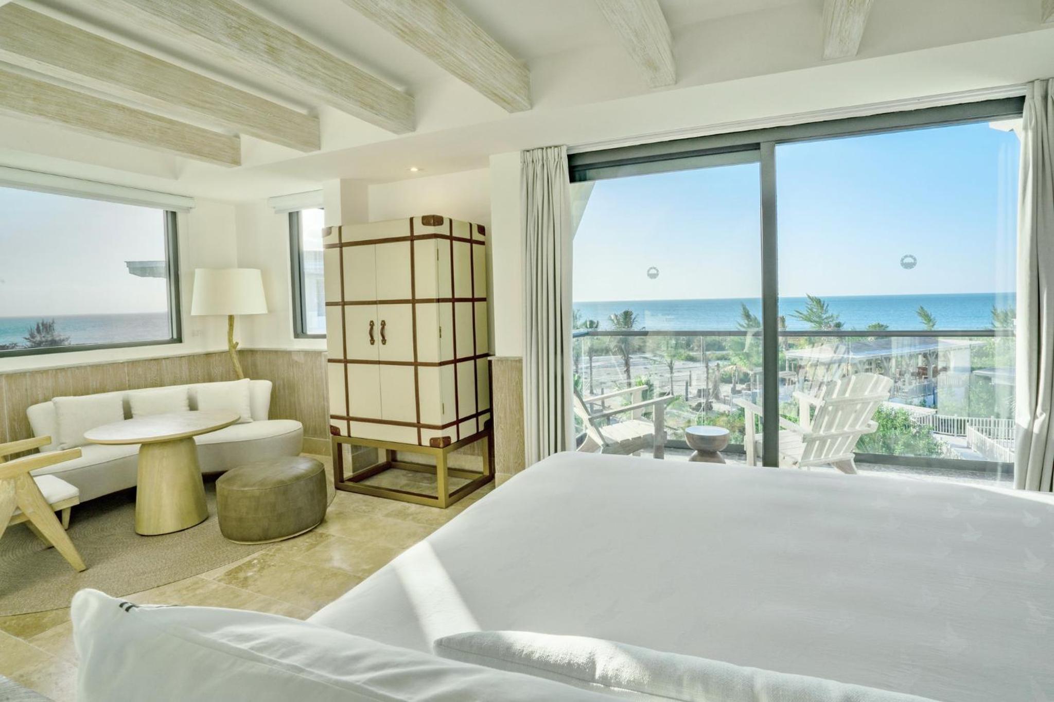 Oceanview Barefoot Suite - Photo 1