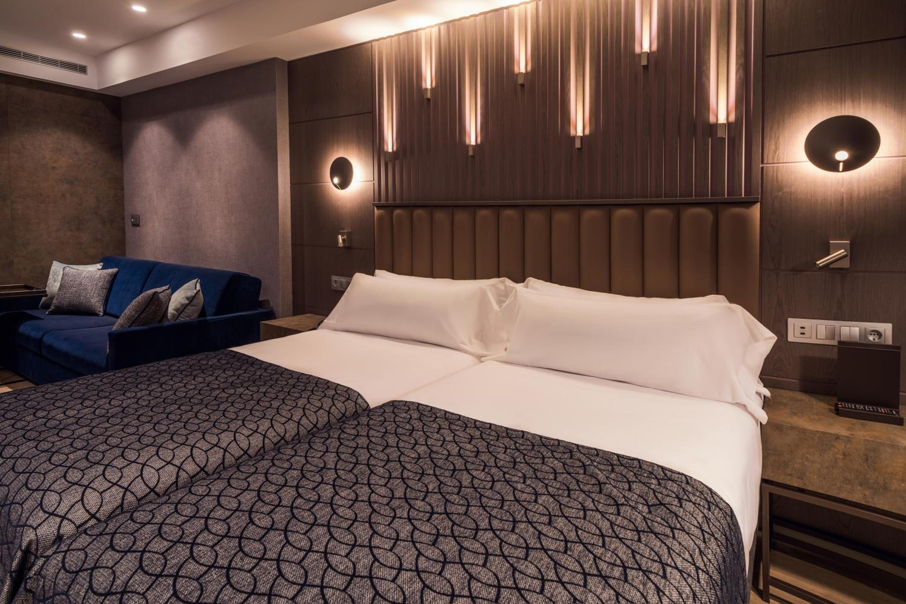 Premium Room - Photo 3