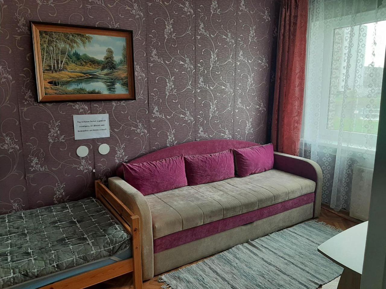One-Bedroom Apartment - Photo 12