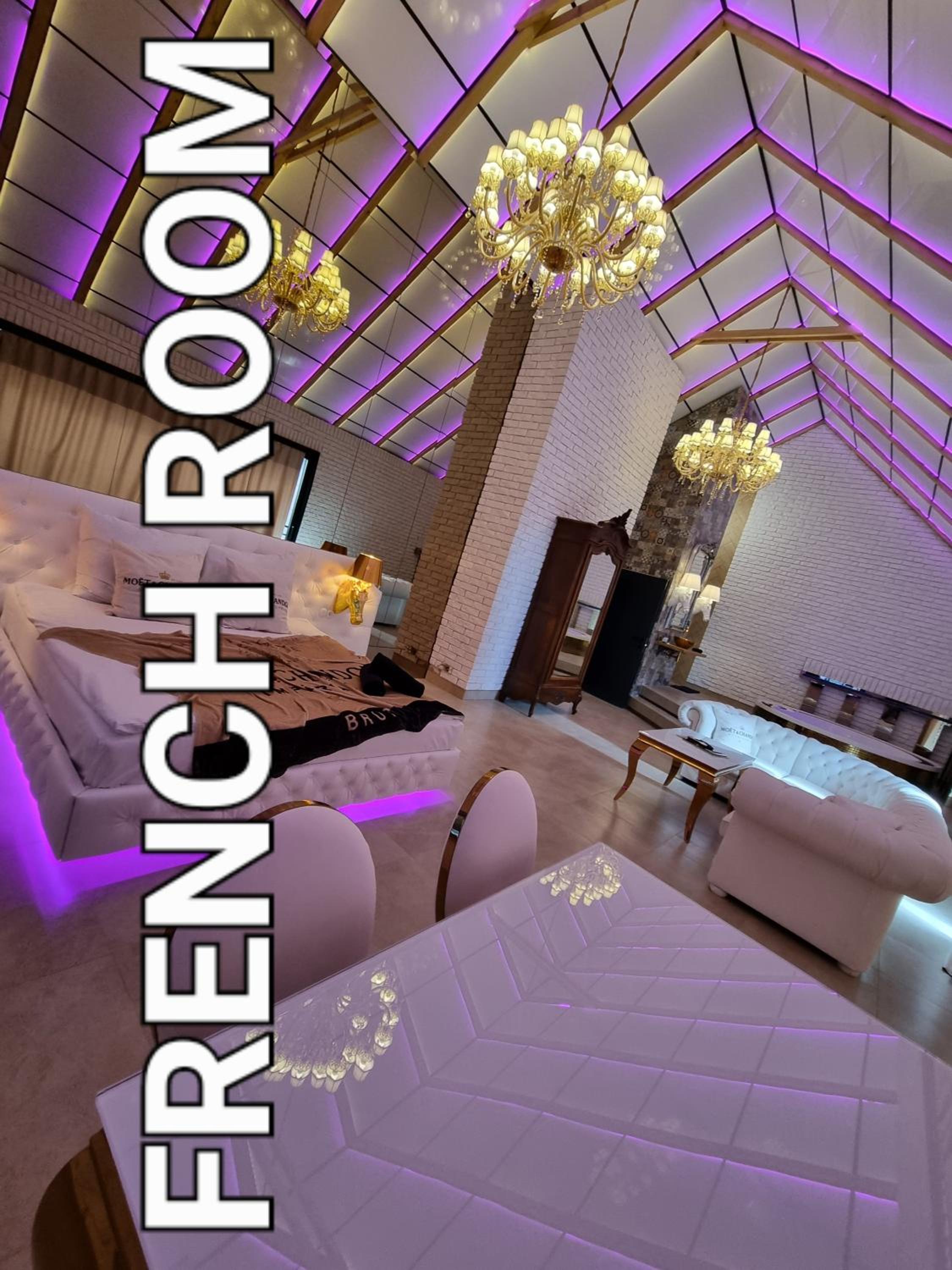 Large Apartment with Jacuzzi - Photo 17