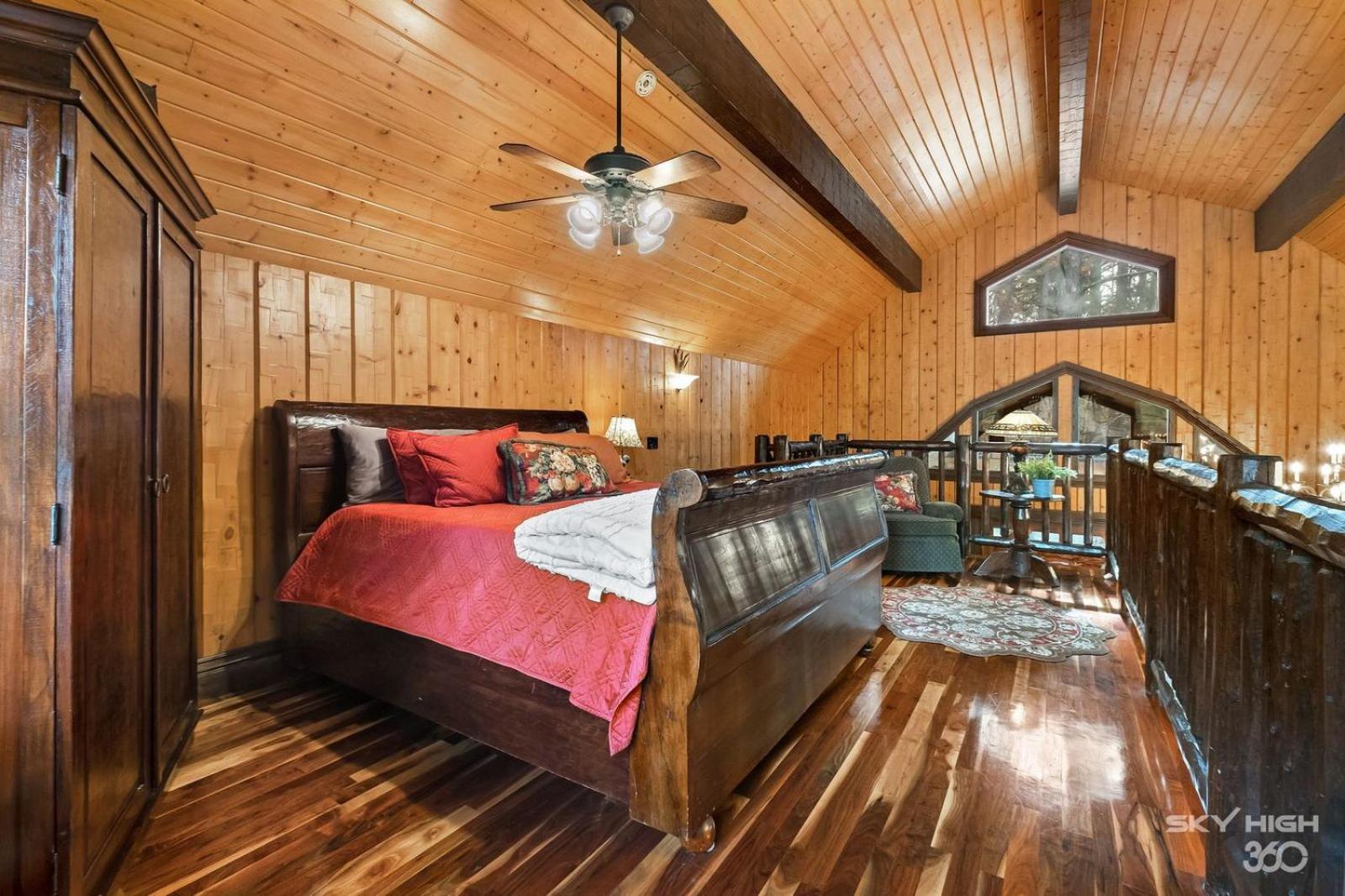 The Barn Two-Bedroom Cottage with Hot Tub – Forest View photo 1