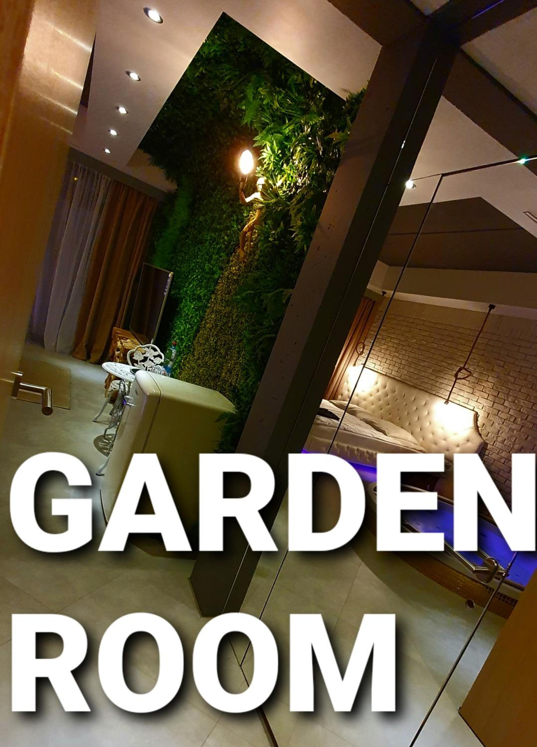 Small Apartment with Jacuzzi - Photo 20