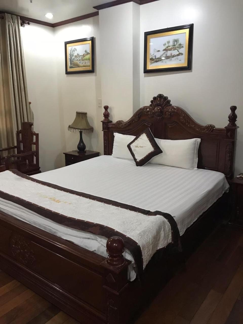 Deluxe Double Room (2 Adults + 1 Child)