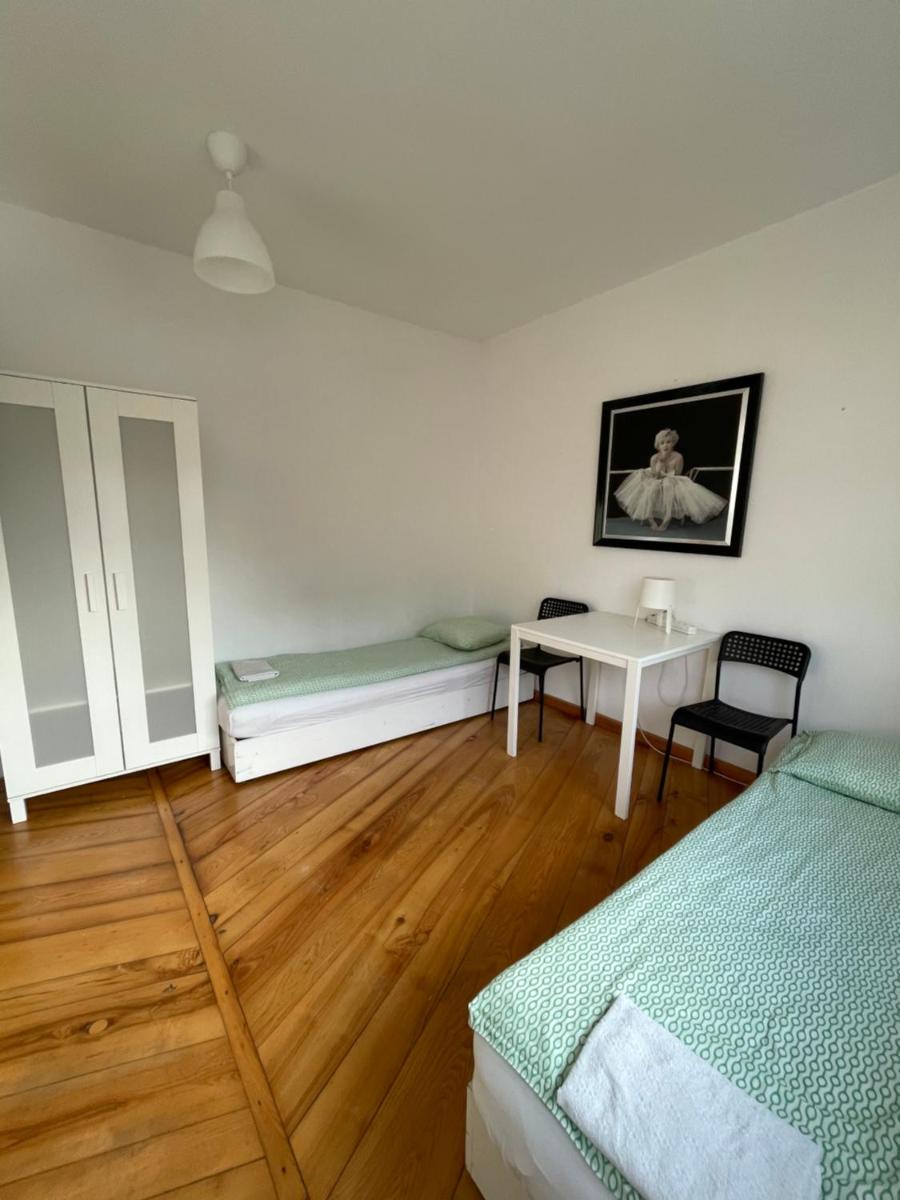 Economy Triple Room with Shared Bathroom photo 1