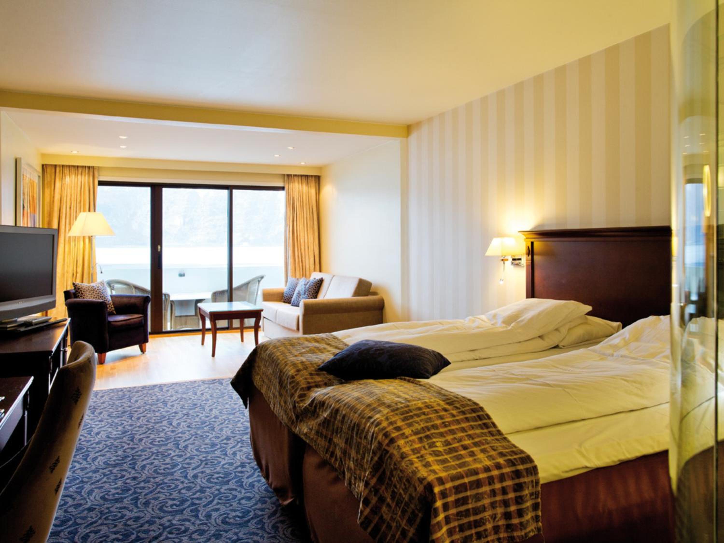 Deluxe Twin Room With Fjord View