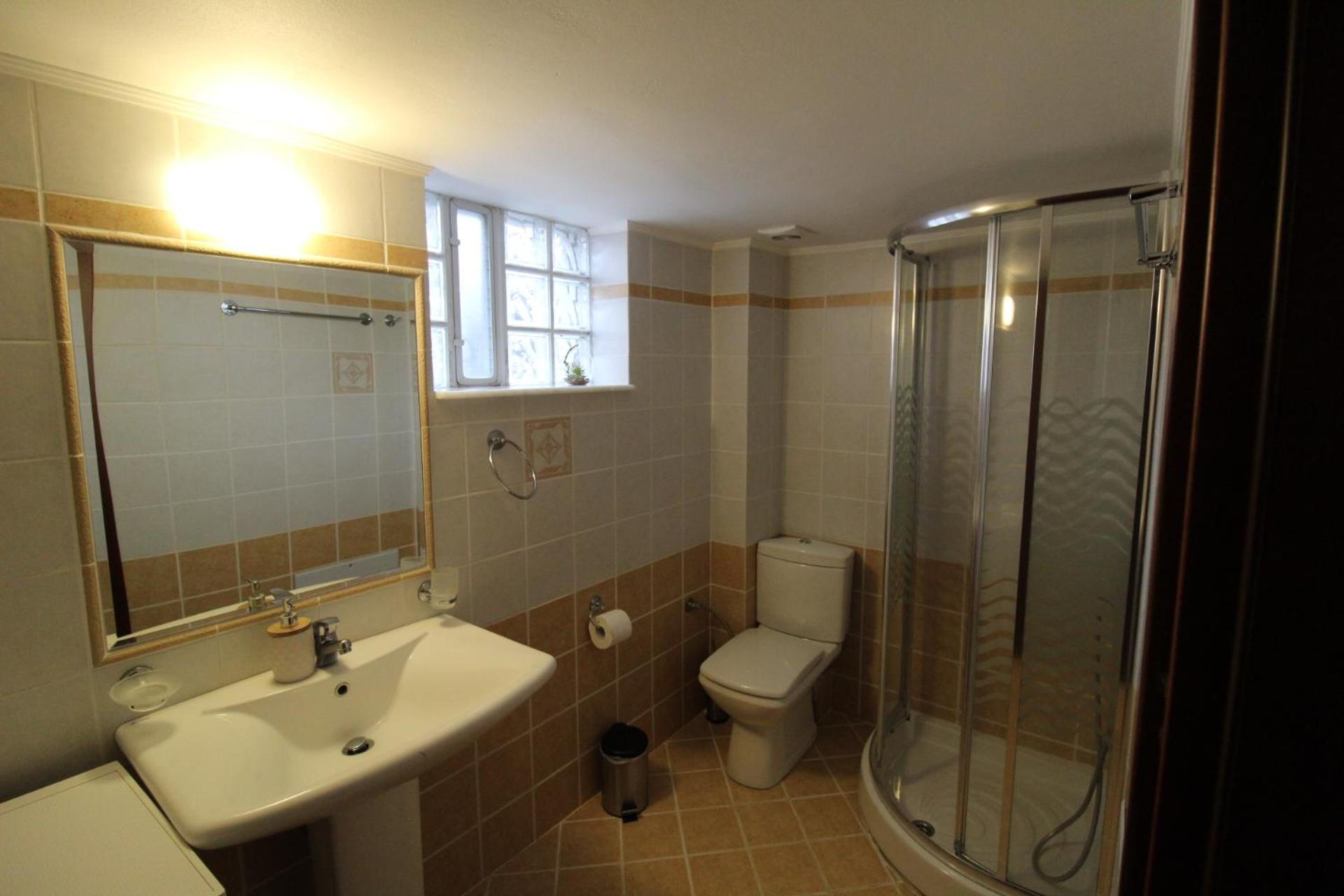 Apartment - Photo 20