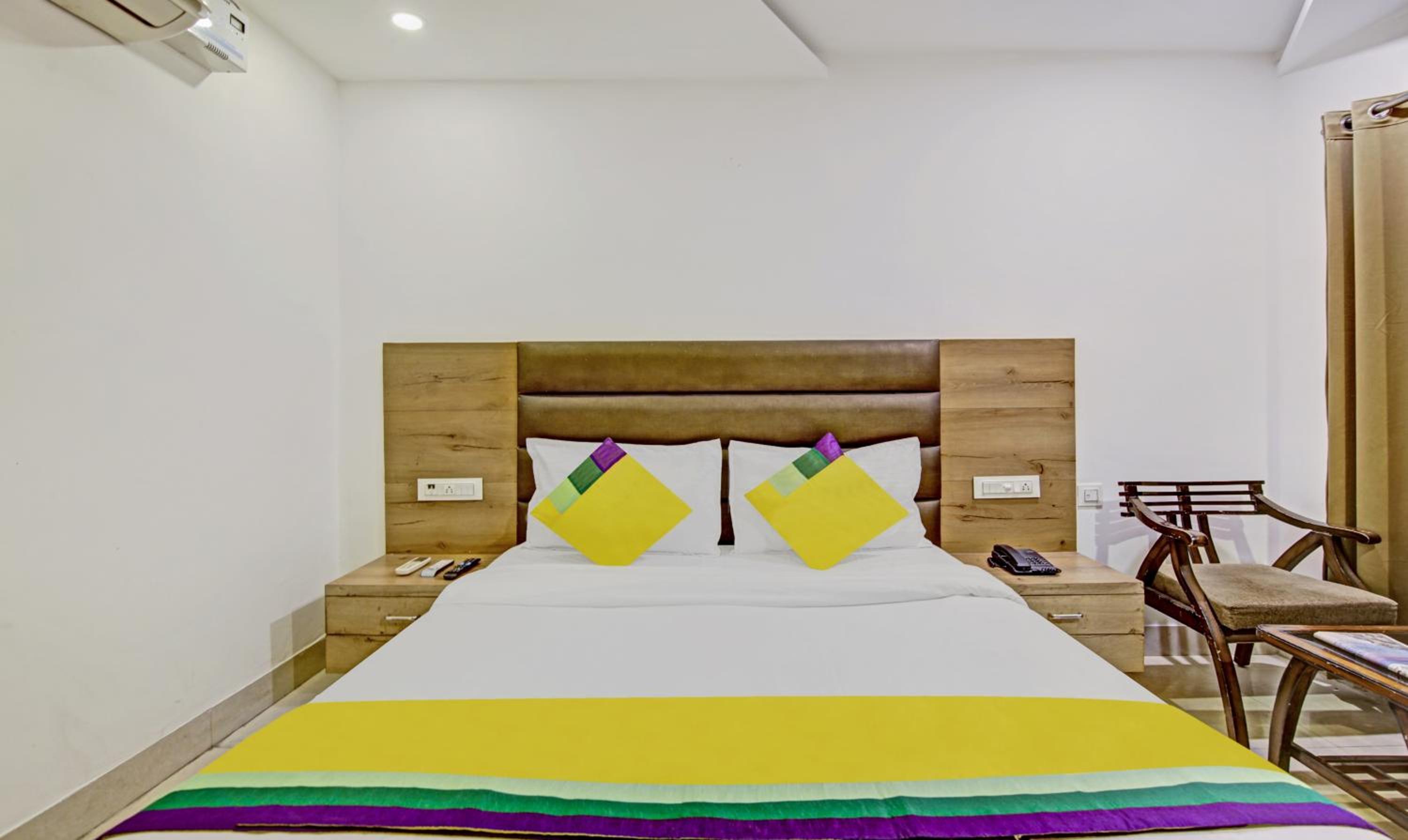 Economy Room