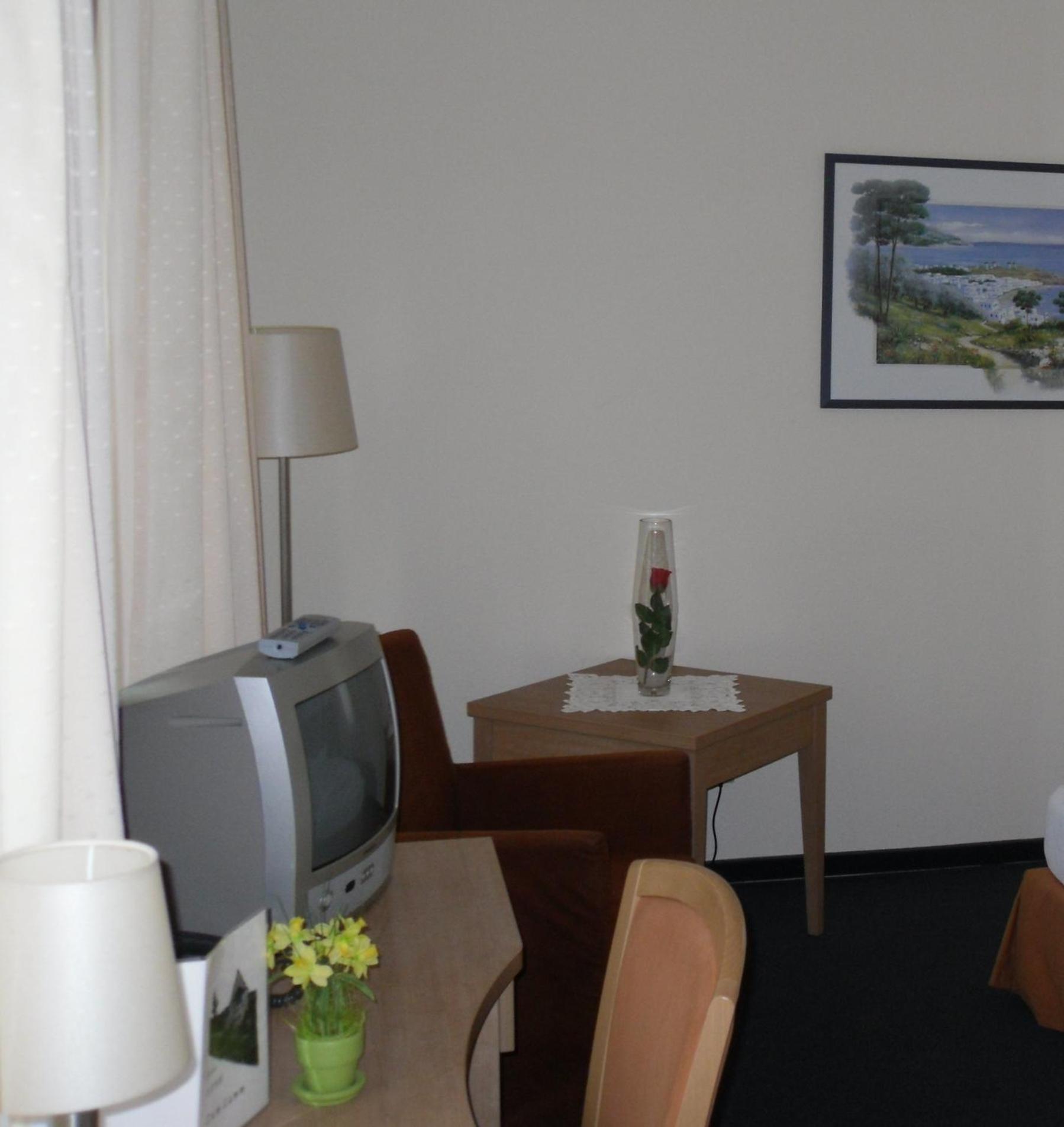 Double or Twin Room photo 2