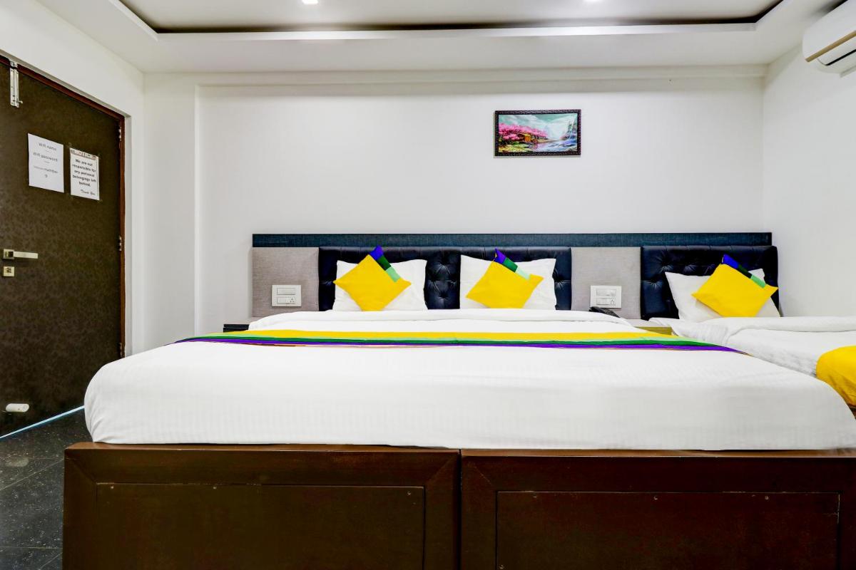 Deluxe Double Room photo 2