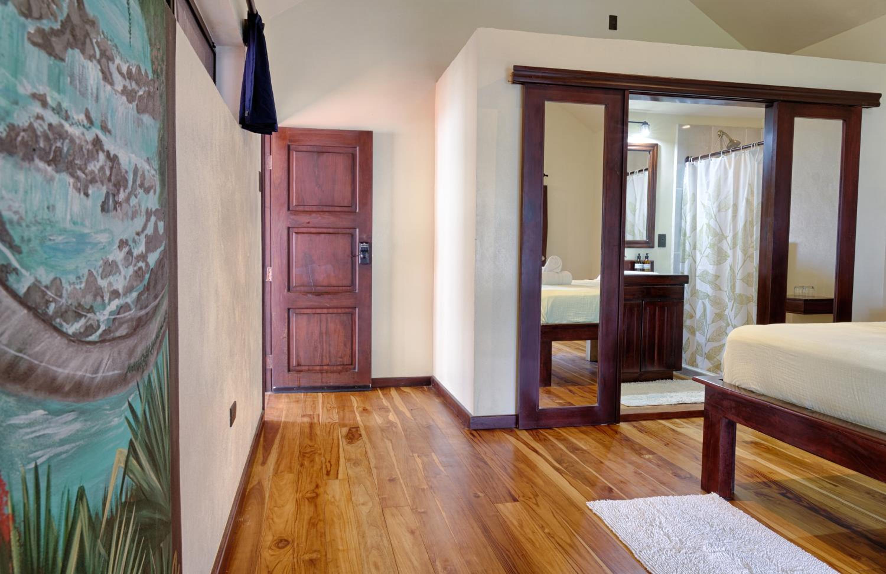 King Room With Balcony photo 2