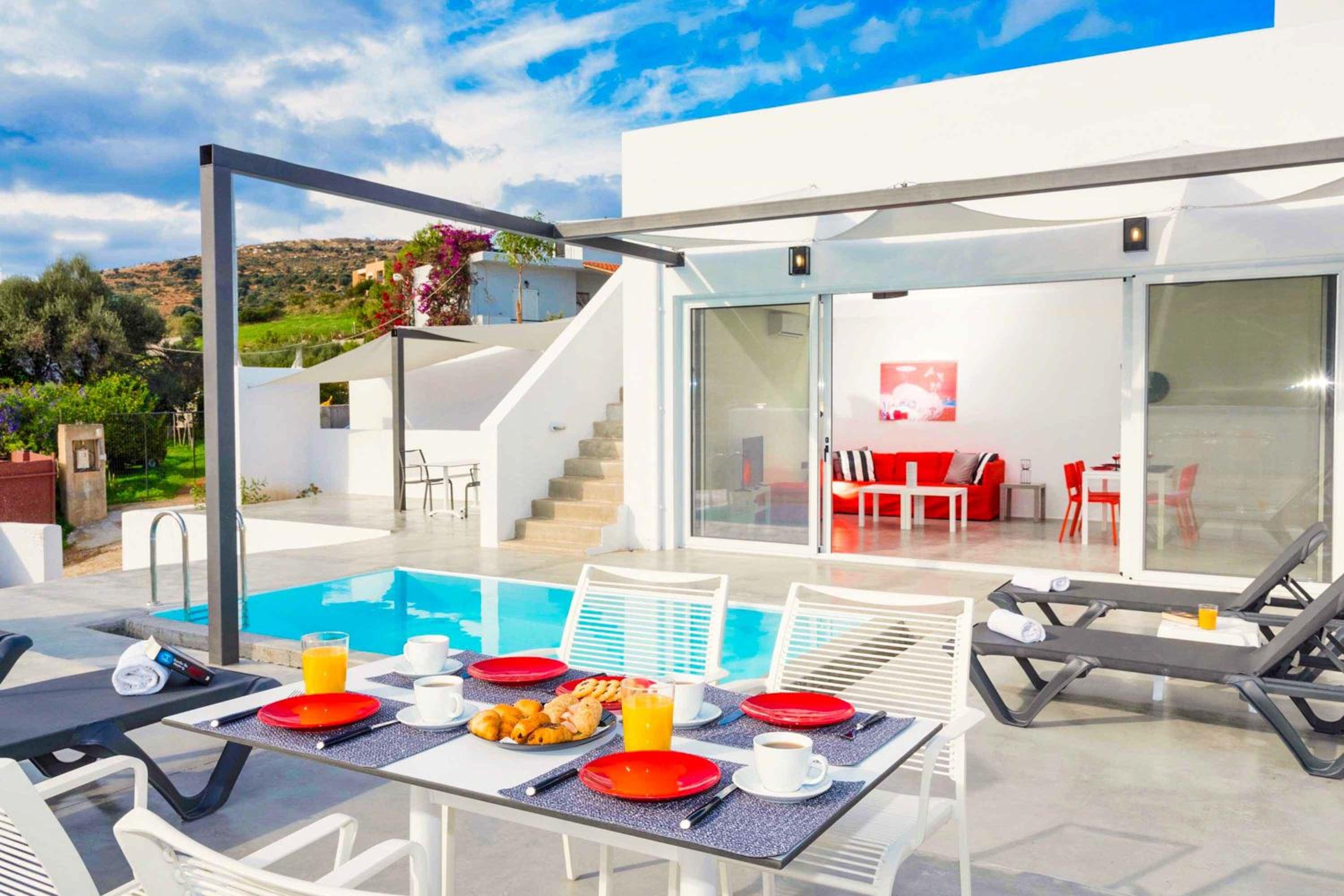 Villa photo 3