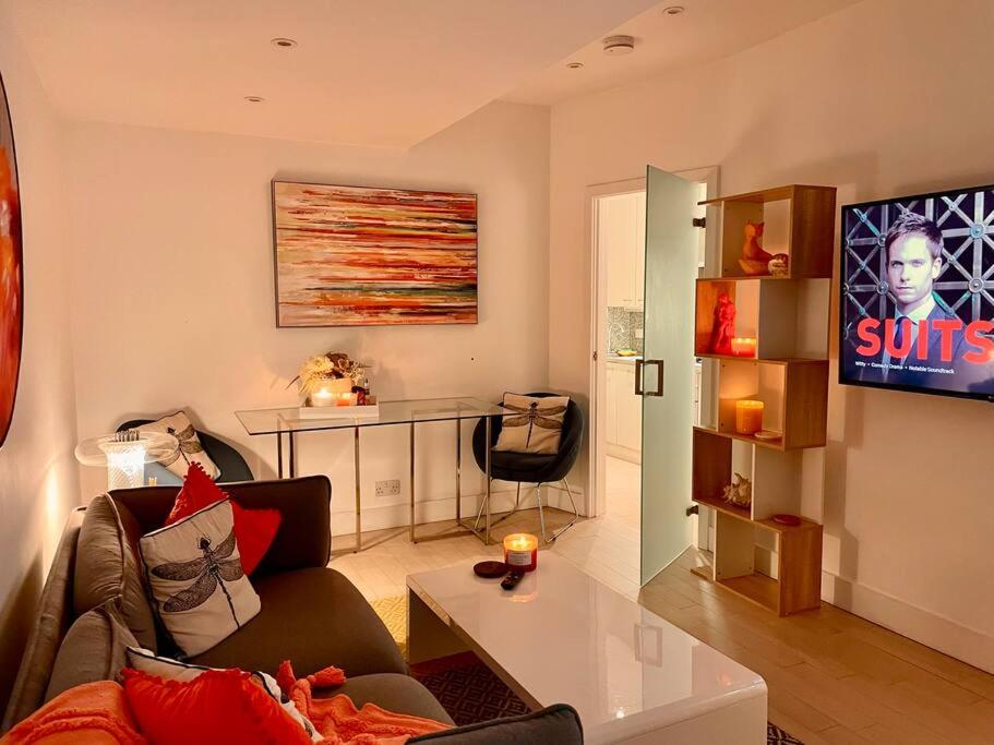 One-Bedroom Apartment photo 3