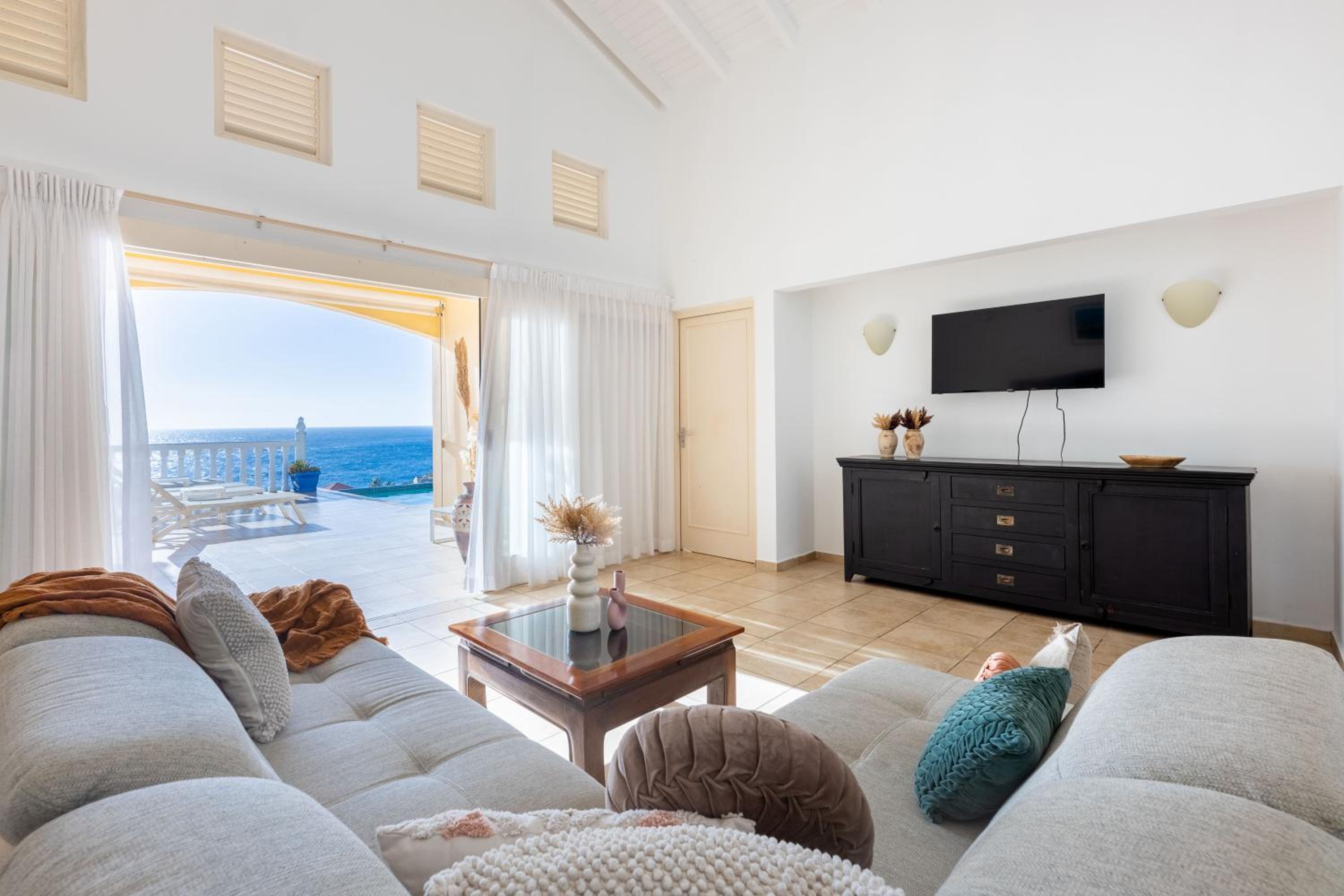 Five-Bedroom Villa with Sea View & Private Pool