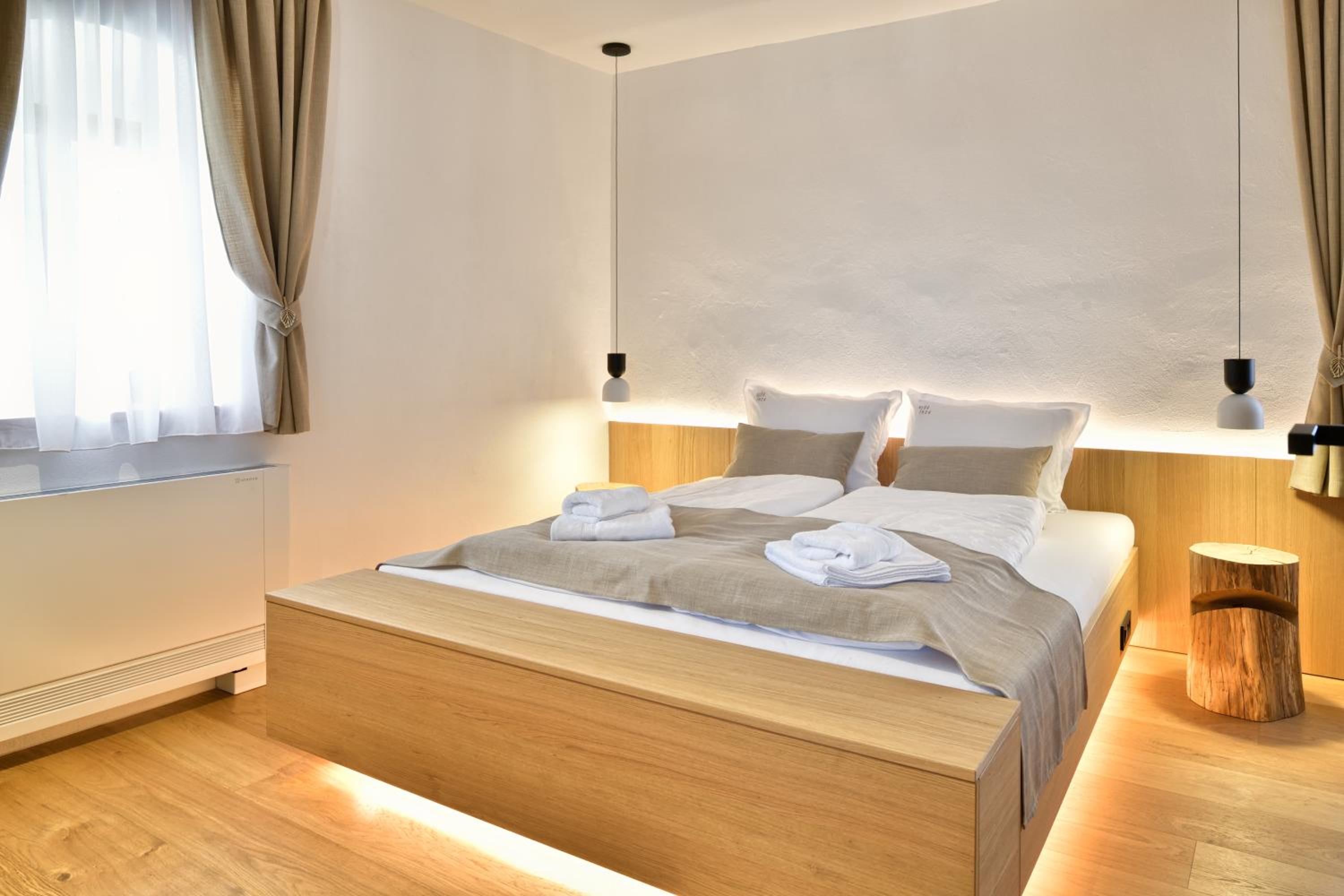 Deluxe Double Room - Photo 2