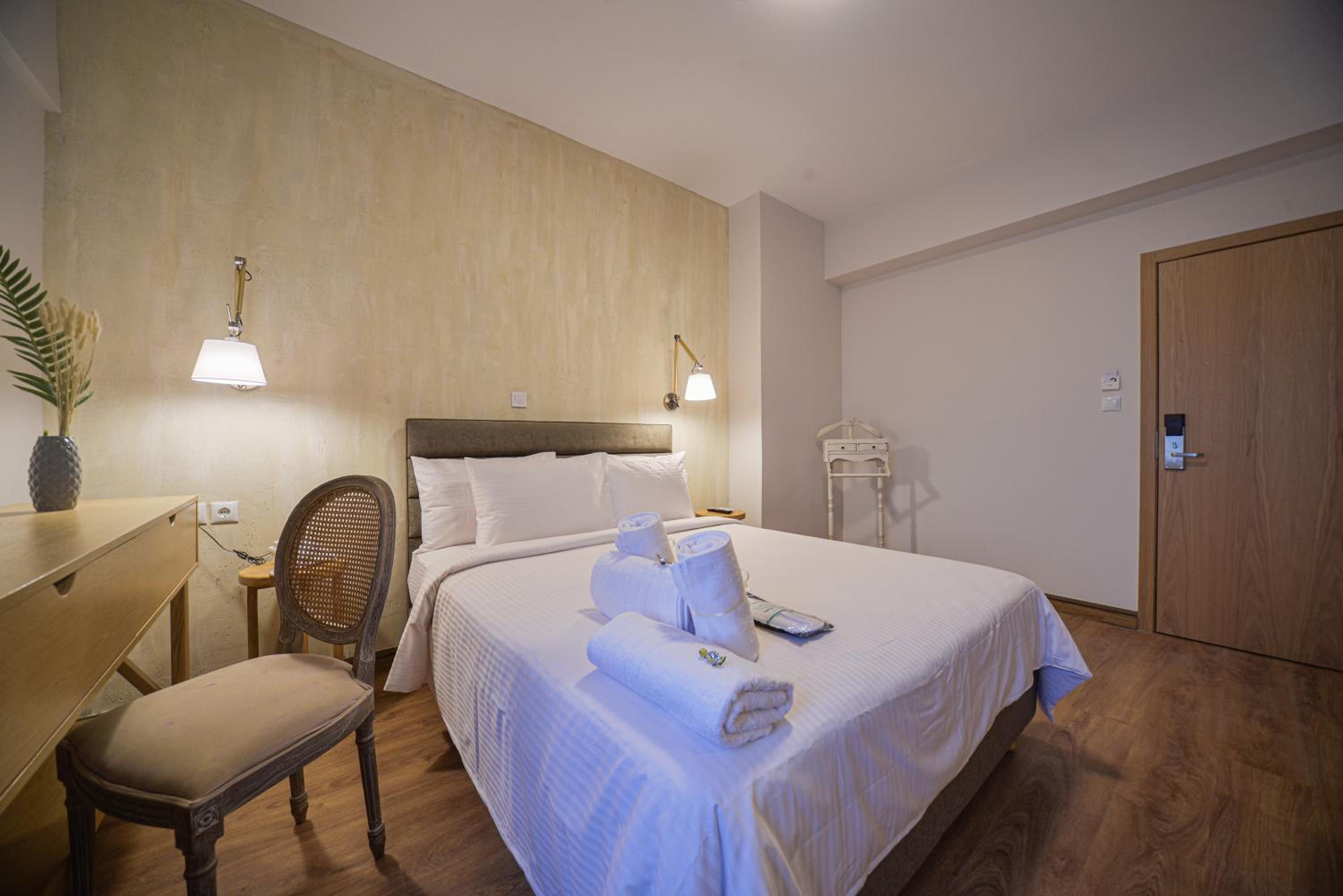 Urban Double Room photo 3