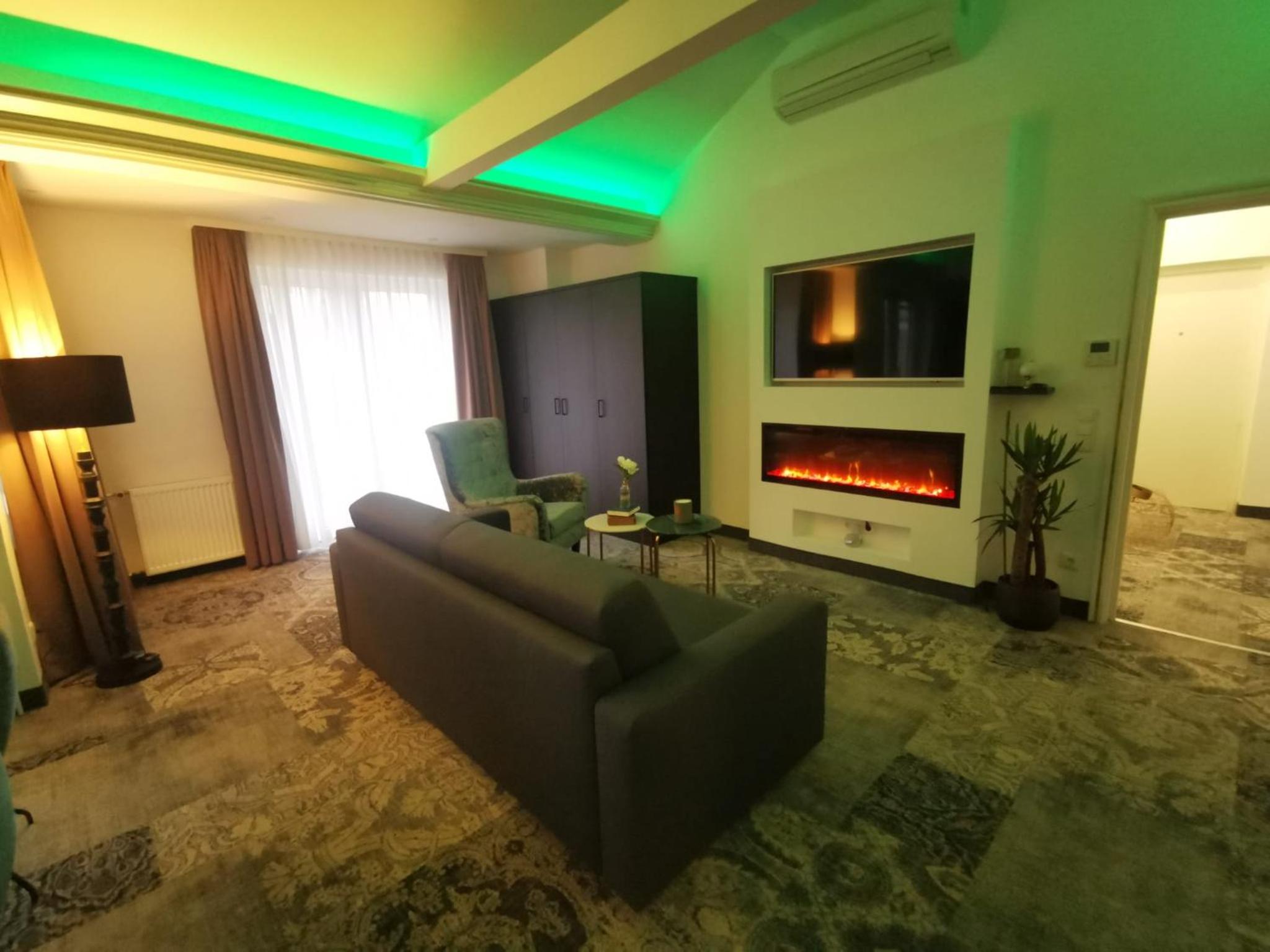 Apartment with Balcony - Photo 1